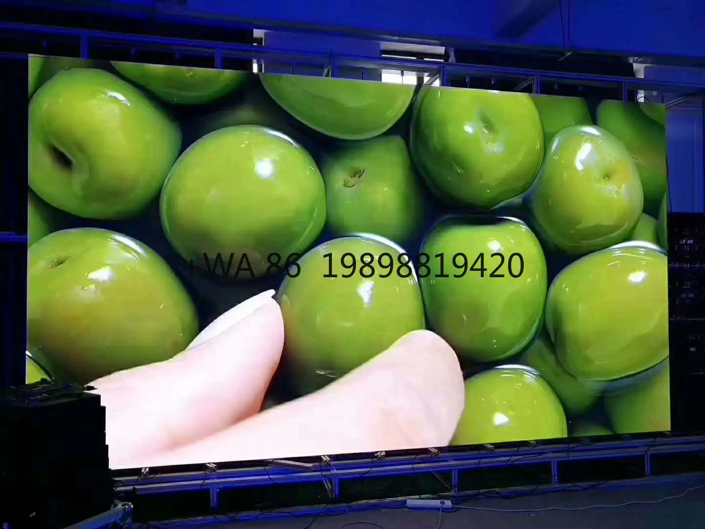 Прокат настенных экранов Использование внутренней светодиодной панели дисплея P3.91 P4.81 для видео
Прокат настенных экранов Использование внутренней светодиодной панели дисплея P3.91 P4.81 для видео