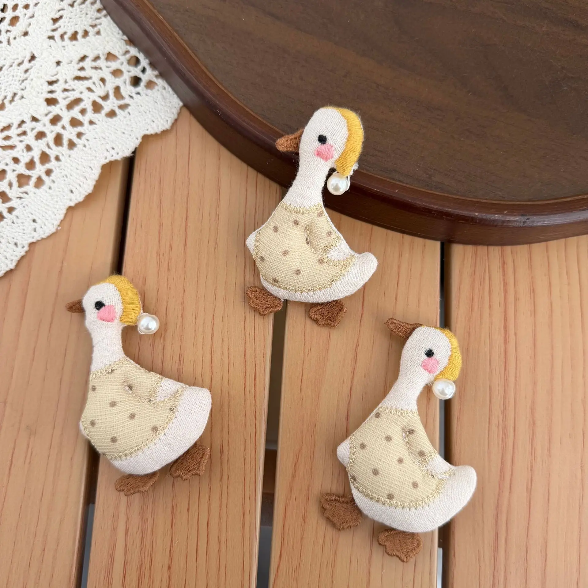 Little Duck DIY Clothing Accessory for Children Shoes Socks Hat Bag Bow Phone Case Decoration Premium Soft Material
Little Duck DIY Clothing Accessory for Children Shoes Socks Hat Bag Bow Phone Case Decoration Premium Soft Material