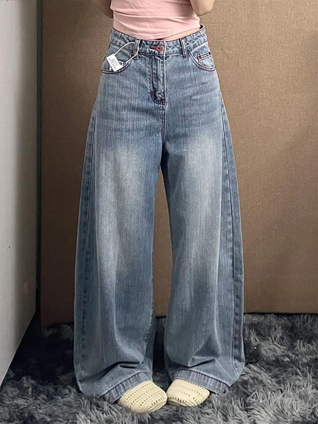 Summer 2026 High Waist Loose Fit Thin Denim Jeans American Style Retro Wide Leg Pants Slimming Effect Casual Pure Color
Summer 2026 High Waist Loose Fit Thin Denim Jeans American Style Retro Wide Leg Pants Slimming Effect Casual Pure Color