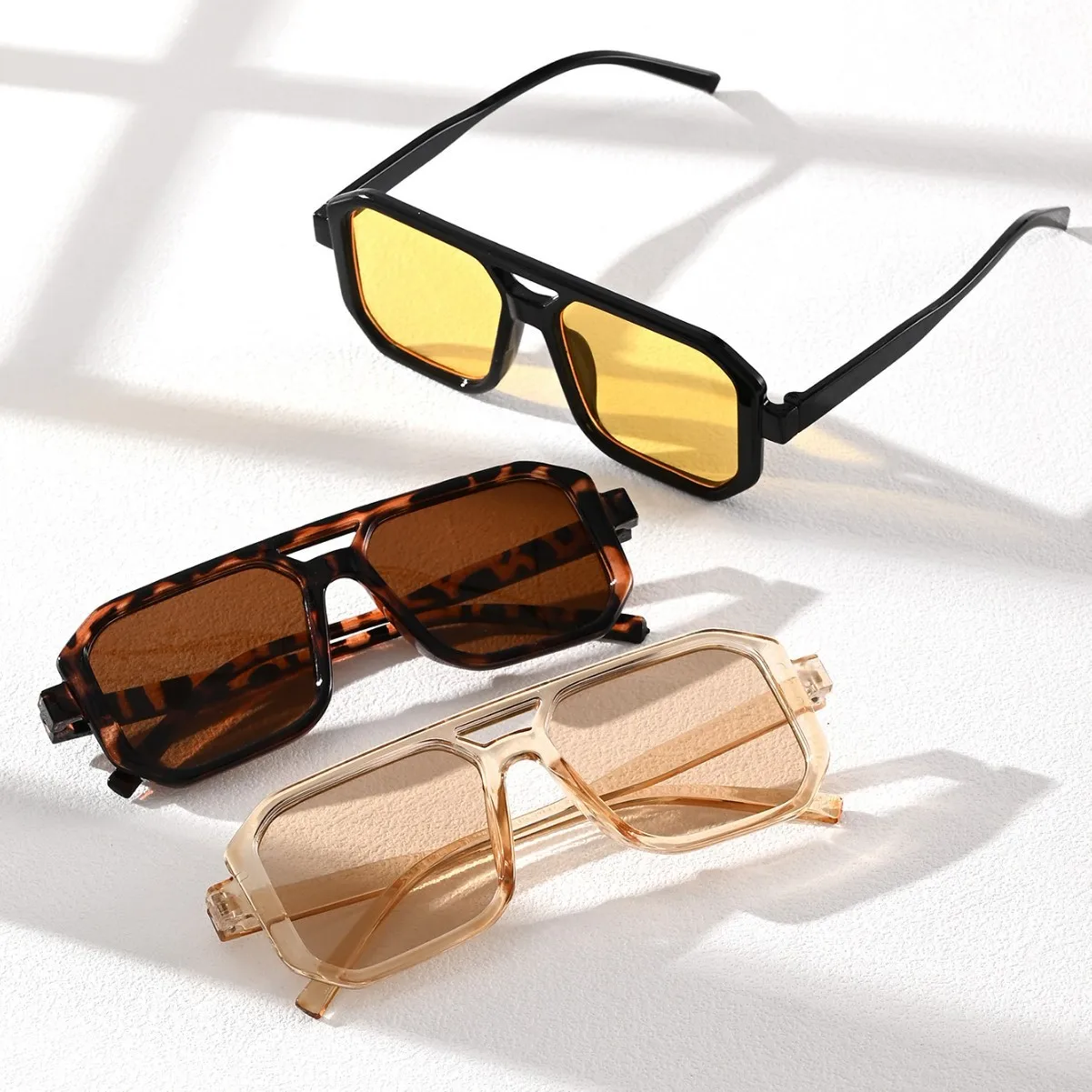 Sunglasses Men Sunglasses for Women Vintage Hip-hop Punk Style Sunglasses, Suitable for Mountaineering, Tourism, and Beach Use
Sunglasses Men Sunglasses for Women Vintage Hip-hop Punk Style Sunglasses, Suitable for Mountaineering, Tourism, and Beach Use