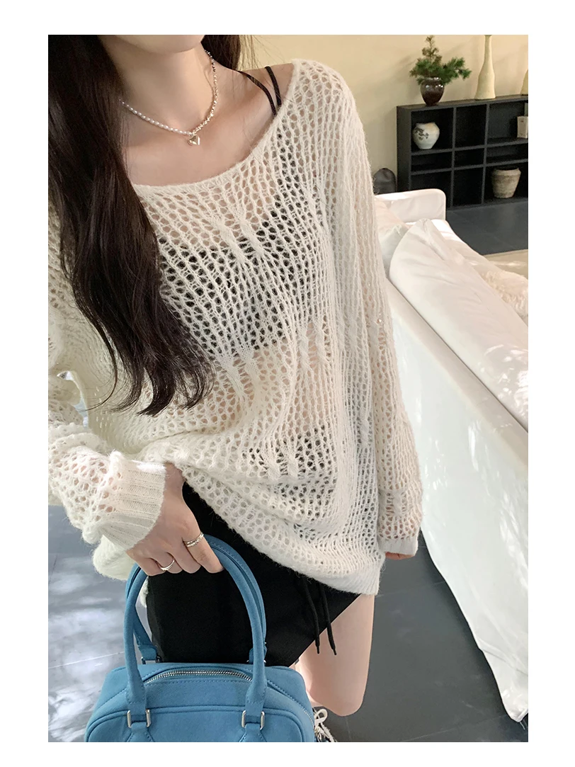 Spring 2026 Women's V-Neck Knitted Cover up Loose Fit Casual Style Hollow out Soft Fabric Long Sleeve Top Gentle Wind Theme
Spring 2026 Women's V-Neck Knitted Cover up Loose Fit Casual Style Hollow out Soft Fabric Long Sleeve Top Gentle Wind Theme