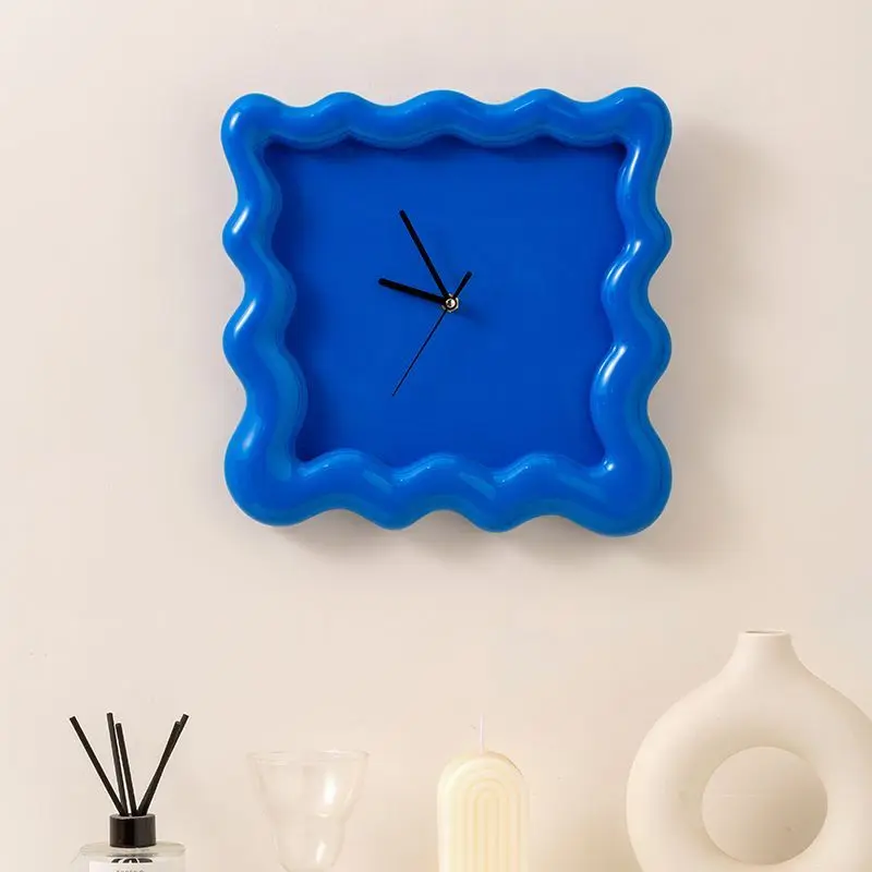 Simple Living Room Decorative Painting Clock Dining Room Wall Hanging Clock Biscuit Shape Desktop Clock Watch Home Decoration
Simple Living Room Decorative Painting Clock Dining Room Wall Hanging Clock Biscuit Shape Desktop Clock Watch Home Decoration
