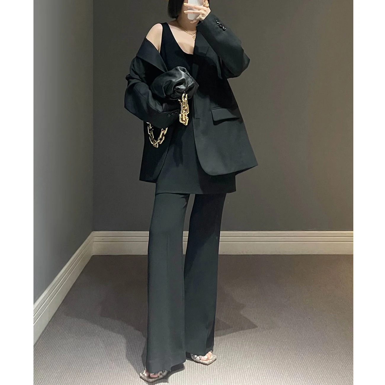 AnneLemon Wool Blend Men Love Women in Suit Sexy Ape Woolen Mixed Faion Suit Long Sve средней длины Pure Color Женский костюм
AnneLemon Wool Blend Men Love Women in Suit Sexy Ape Woolen Mixed Faion Suit Long Sve средней длины Pure Color Женский костюм