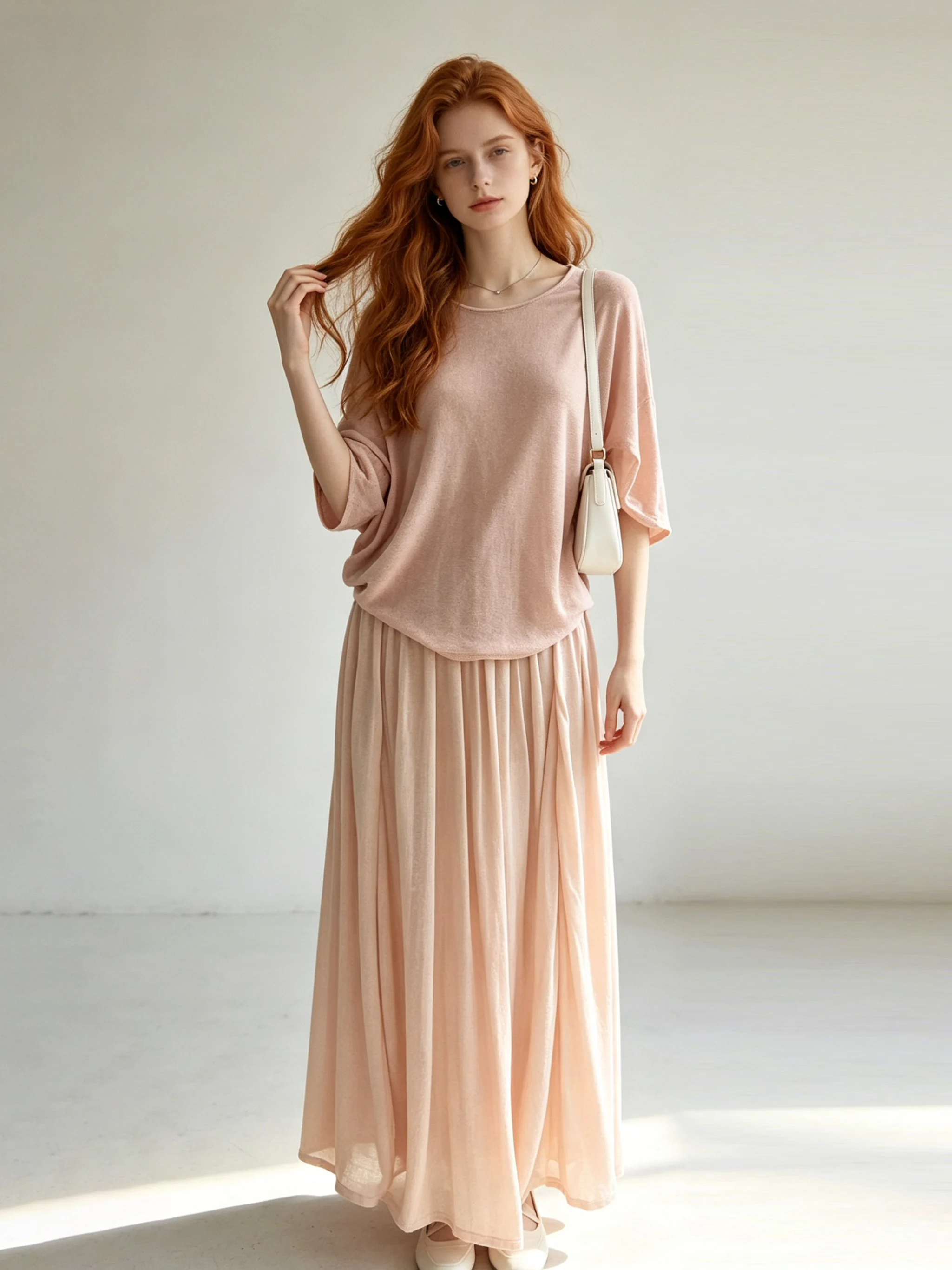 Skin-friendly Breathable Korean Lazy Style Batwing Sleeve Top And High-waist Skirt Two-piece Summer Slimming Set
Skin-friendly Breathable Korean Lazy Style Batwing Sleeve Top And High-waist Skirt Two-piece Summer Slimming Set
