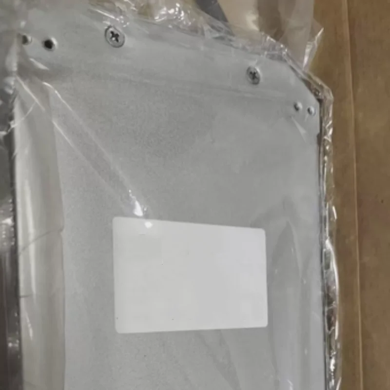 Новый оригинальный тормозной резистор 6SE6400-4BD12-0BA0 для инвертора MM440 в наличии, быстрая доставка
Новый оригинальный тормозной резистор 6SE6400-4BD12-0BA0 для инвертора MM440 в наличии, быстрая доставка