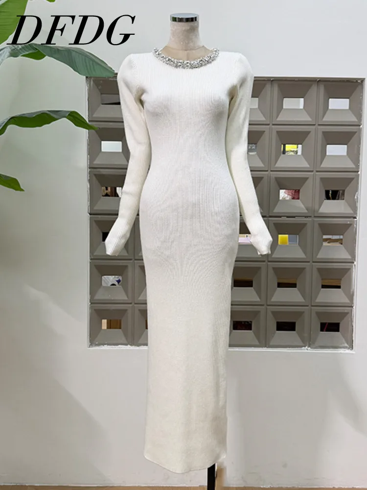 DFDG 2025 весенне-осеннее женское элегантное трикотажное платье с круглым вырезом и длинными рукавами, завязанное на талии, повседневное дизайнерское офисное платье сбоку
DFDG 2025 весенне-осеннее женское элегантное трикотажное платье с круглым вырезом и длинными рукавами, завязанное на талии, повседневное дизайнерское офисное платье сбоку