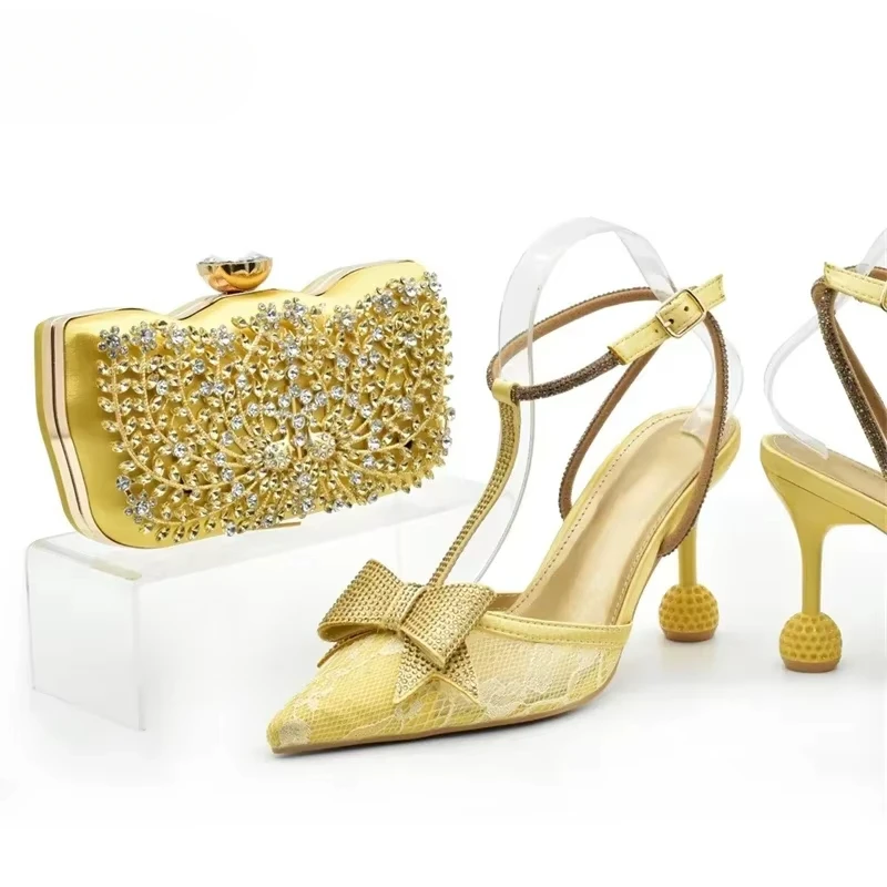 New Fashion Shoe and Bag Set for Party In Women Nigerian Elegant Women's High Heel Pumps with Ankle Strap Wedding Party Shoes
New Fashion Shoe and Bag Set for Party In Women Nigerian Elegant Women's High Heel Pumps with Ankle Strap Wedding Party Shoes