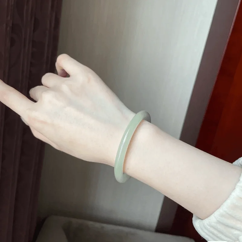 Прозрачный браслет для воды в национальном стиле, универсальный классический женский антикварный модный браслет для девочек
Прозрачный браслет для воды в национальном стиле, универсальный классический женский антикварный модный браслет для девочек