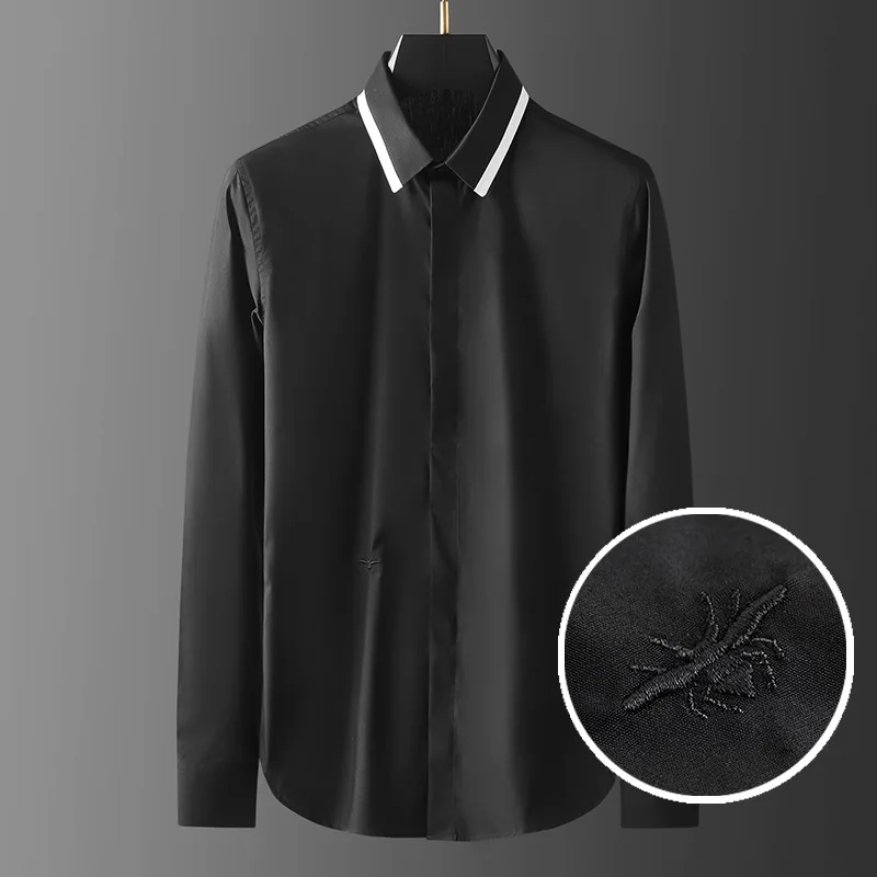 Trendy brand spring and autumn black and white patchwork embroidery casual trend slim fit long sleeved shirt
Trendy brand spring and autumn black and white patchwork embroidery casual trend slim fit long sleeved shirt