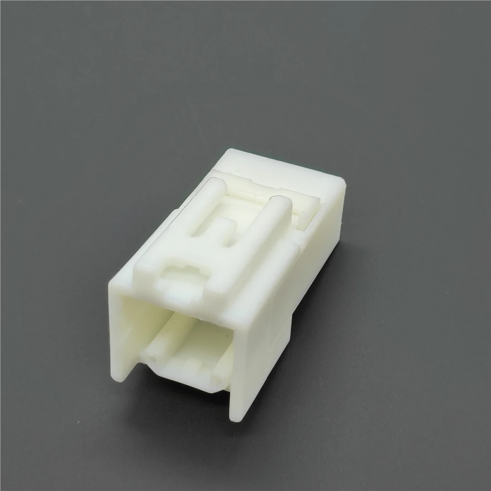 7282-5831 10 Pin Unsealed Automotive Connector Male 1.0III 040III Series 1.0mm PBT Natural for ECU Wiring
7282-5831 10 Pin Unsealed Automotive Connector Male 1.0III 040III Series 1.0mm PBT Natural for ECU Wiring