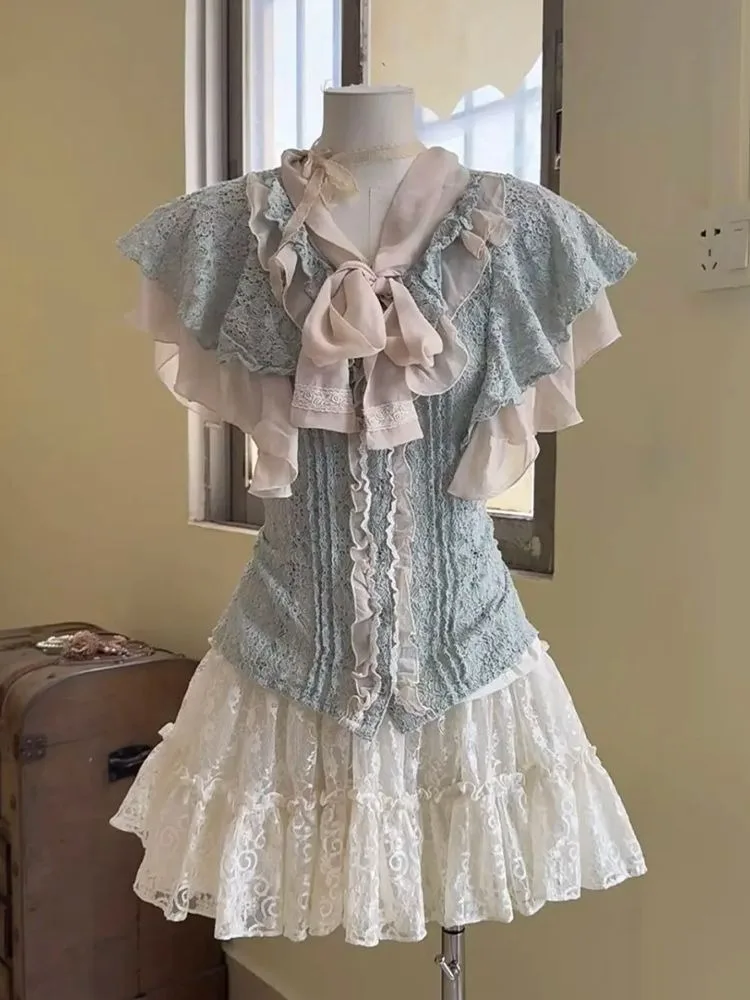 2025 Vintage Lace Patchwork Short Tops Women Mini Skirt Elegant Two-piece Set Evening Party Retro Casual Spring Fashion New
2025 Vintage Lace Patchwork Short Tops Women Mini Skirt Elegant Two-piece Set Evening Party Retro Casual Spring Fashion New