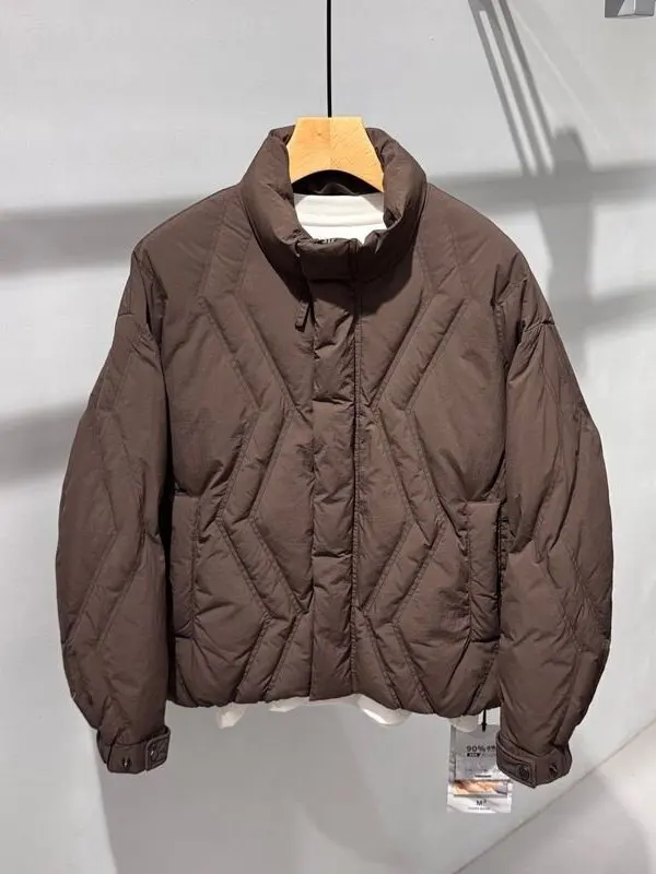 Мужская зимняя куртка-пуховик с воротником-стойкой, повседневная, модная, теплая, для отдыха и на каждый день, утолщенная, с длинными рукавами
Мужская зимняя куртка-пуховик с воротником-стойкой, повседневная, модная, теплая, для отдыха и на каждый день, утолщенная, с длинными рукавами