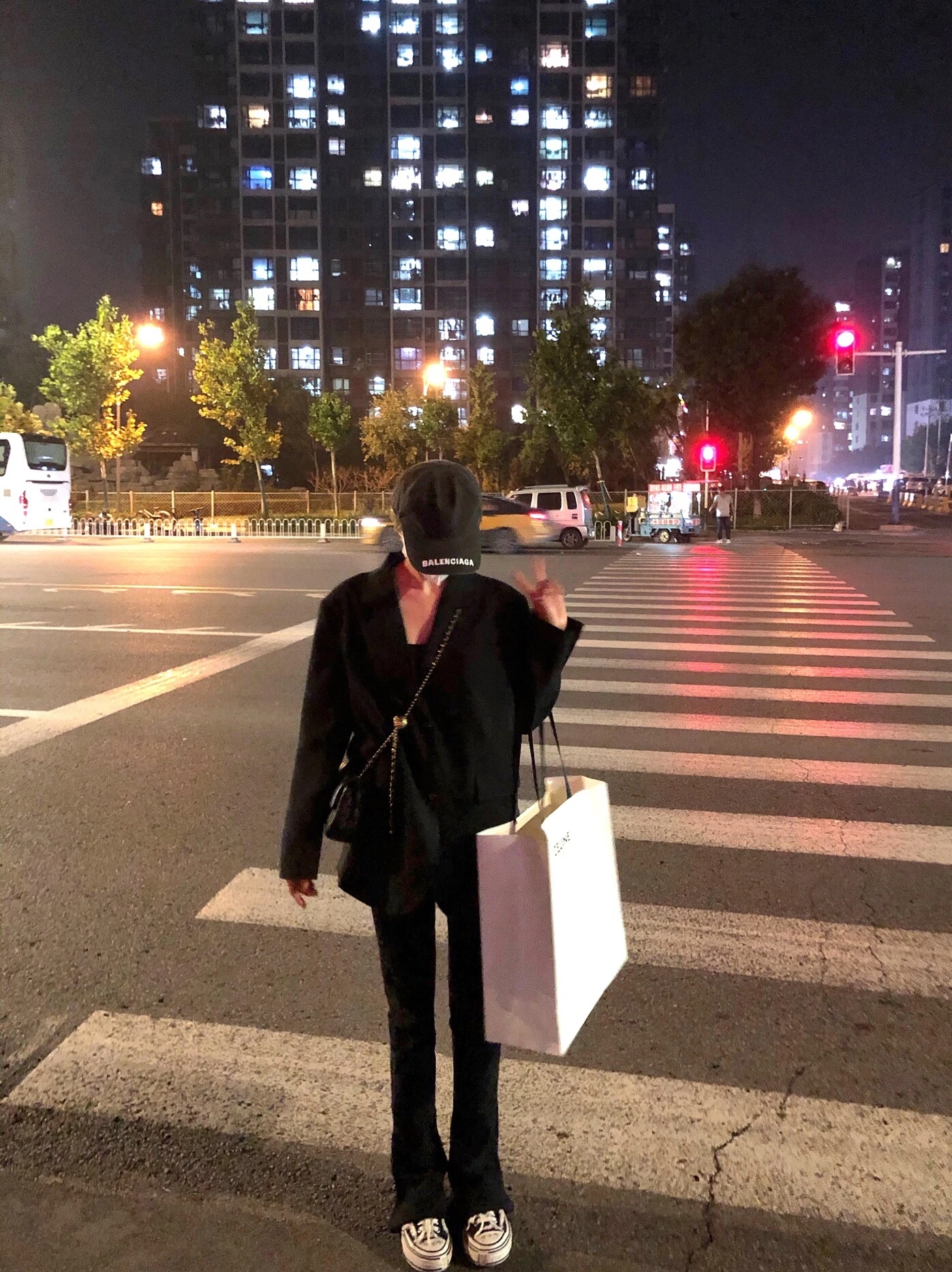 Cassie's Bla, утягивающие джинсы с высокой талией, расклешенные джинсы, женские осенне-зимние модные брюки с копытами
Cassie's Bla, утягивающие джинсы с высокой талией, расклешенные джинсы, женские осенне-зимние модные брюки с копытами