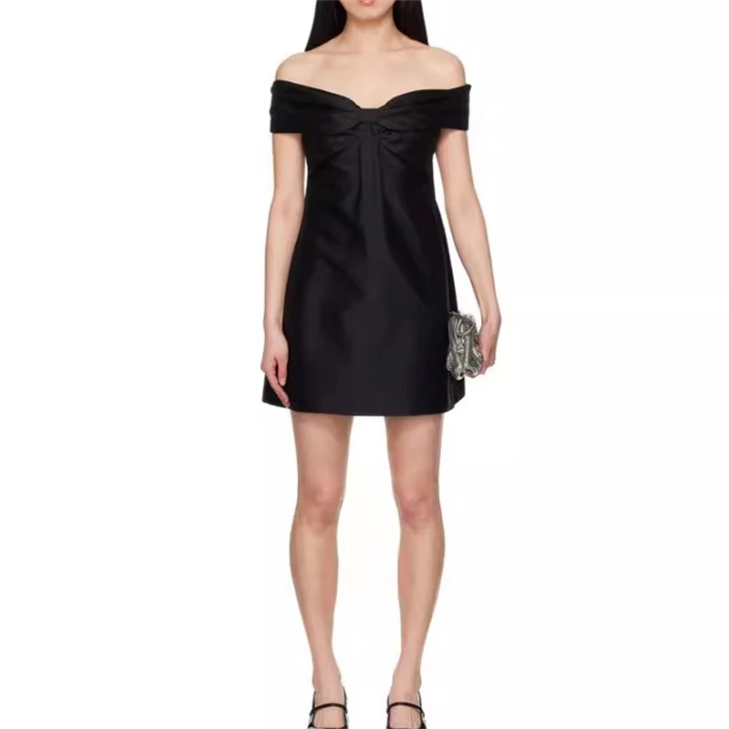 The new summer women's one-shoulder three-dimensional bow puffy skirt y2k high-quality and fashionable high-waisted mini skirt
The new summer women's one-shoulder three-dimensional bow puffy skirt y2k high-quality and fashionable high-waisted mini skirt