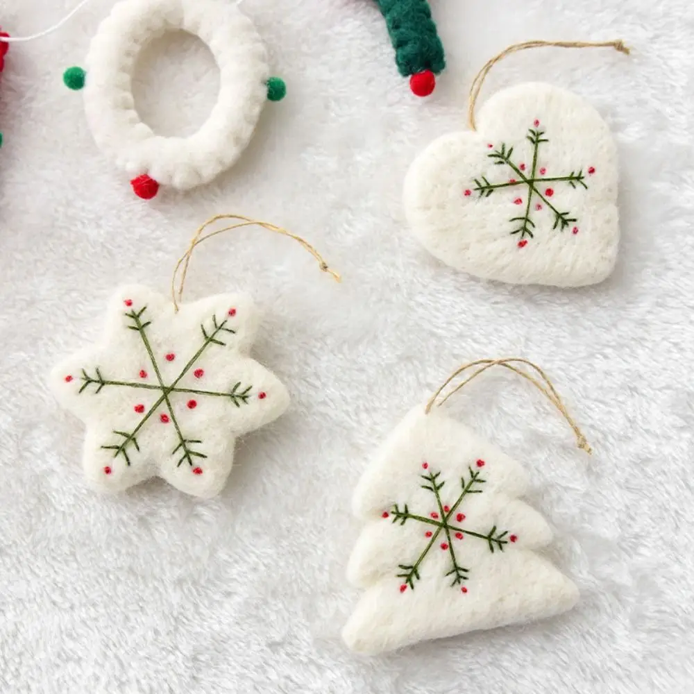 Cute Christmas Felt Snowflake Pendant Christmas Tree Pentagon Heart Snowflake Tree Ornament Exquisite Soft
Cute Christmas Felt Snowflake Pendant Christmas Tree Pentagon Heart Snowflake Tree Ornament Exquisite Soft
