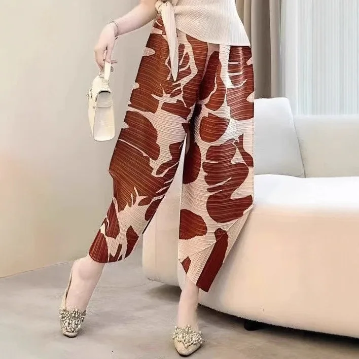 Miyake Pleated Chicken Leg Pants, Fashionable Design, Versatile Casual Pants, Comfortable Leg-covering Style Pants for Women
Miyake Pleated Chicken Leg Pants, Fashionable Design, Versatile Casual Pants, Comfortable Leg-covering Style Pants for Women