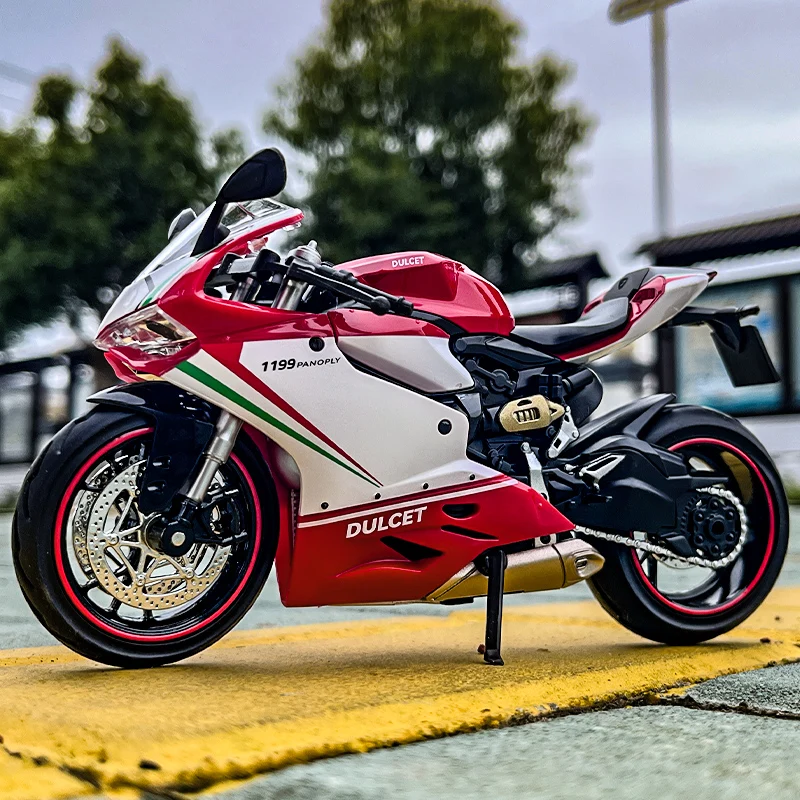 1:9 1199 Panigale Alloy Sports Motorcycle Model Diecasts Metal Toy Street Racing Motorcycle Model Sound and Light Childrens Gift
1:9 1199 Panigale Alloy Sports Motorcycle Model Diecasts Metal Toy Street Racing Motorcycle Model Sound and Light Childrens Gift