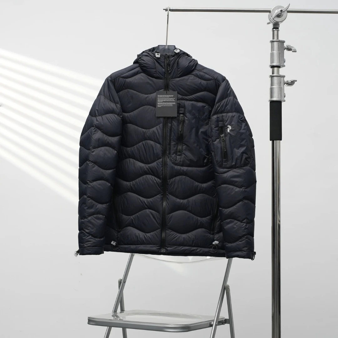 Брендовая куртка унисекс, легкая и теплая, утолщенная, ветрозащитная, черное пальто, модный и повседневный стиль, подходит для холодной погоды
Брендовая куртка унисекс, легкая и теплая, утолщенная, ветрозащитная, черное пальто, модный и повседневный стиль, подходит для холодной погоды