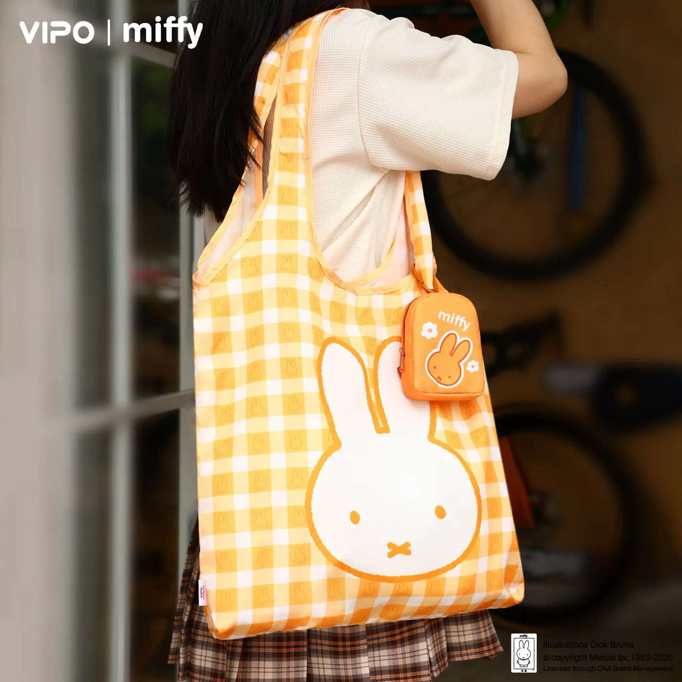 Vipo X Miffy Genuine Blind Box Portable Two In One Small Bag Rabbit Print Bag Charm Hanging Daily Storage Blind Box Accessory