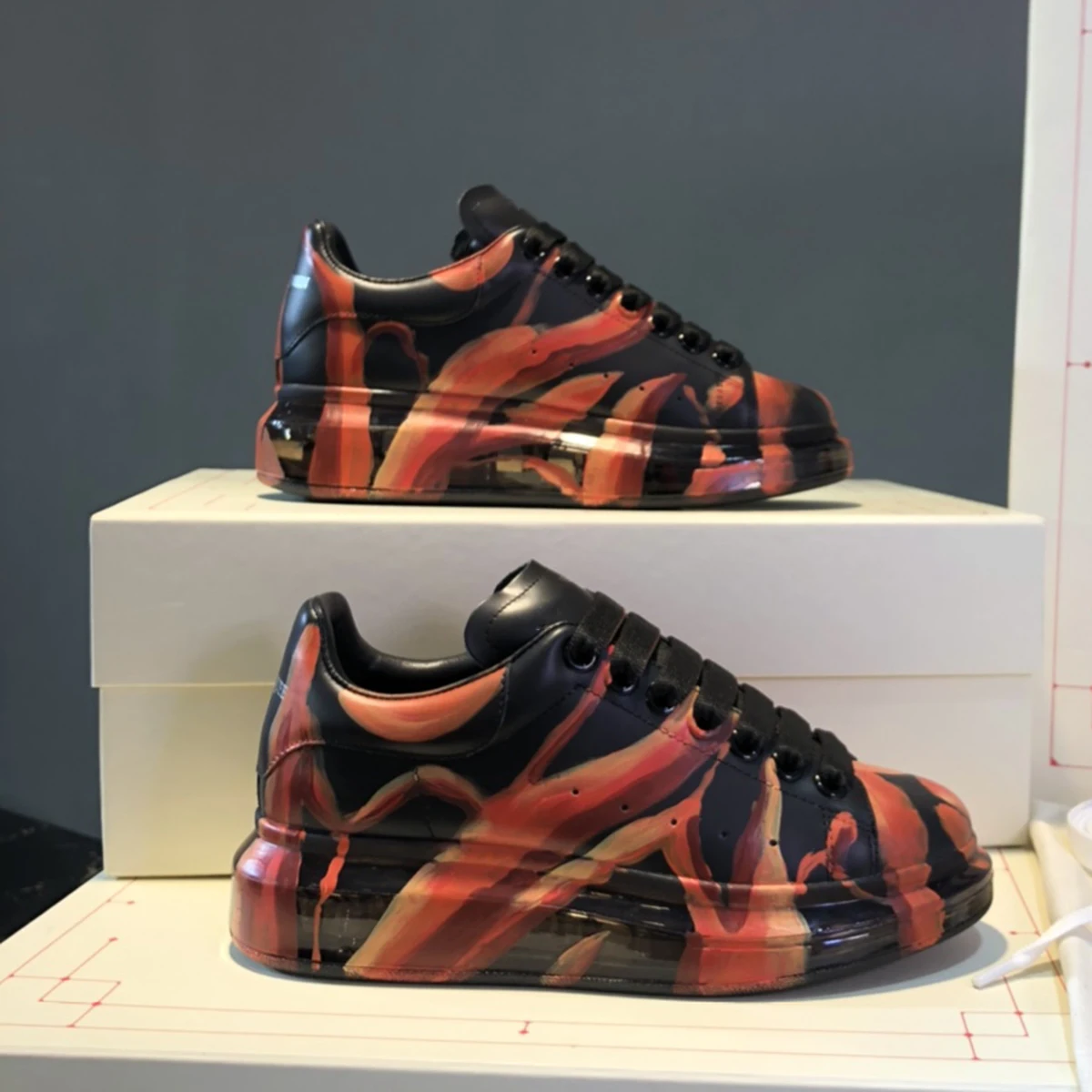 Top High Quality Womens Trendy Casual Shoes 34-46 Luxury Mens Real Leather Unisex Sneakers Designr Lovers Tide Shoes YN00603
Top High Quality Womens Trendy Casual Shoes 34-46 Luxury Mens Real Leather Unisex Sneakers Designr Lovers Tide Shoes YN00603