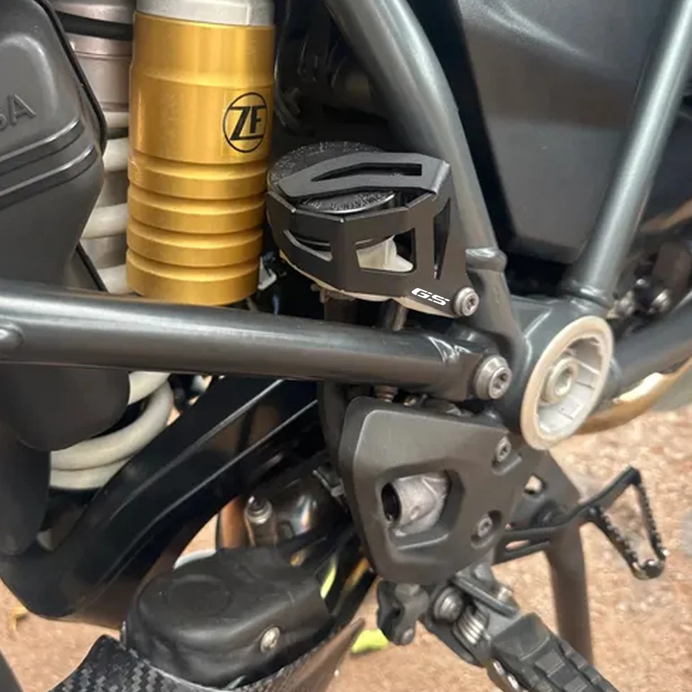 For BMW R1200 R1250 R/RS R1200GS ADV R1250GS R 1250 GS Adventure LC HP Motorcycle Accessories Rear brake fluid reservoir guard
For BMW R1200 R1250 R/RS R1200GS ADV R1250GS R 1250 GS Adventure LC HP Motorcycle Accessories Rear brake fluid reservoir guard