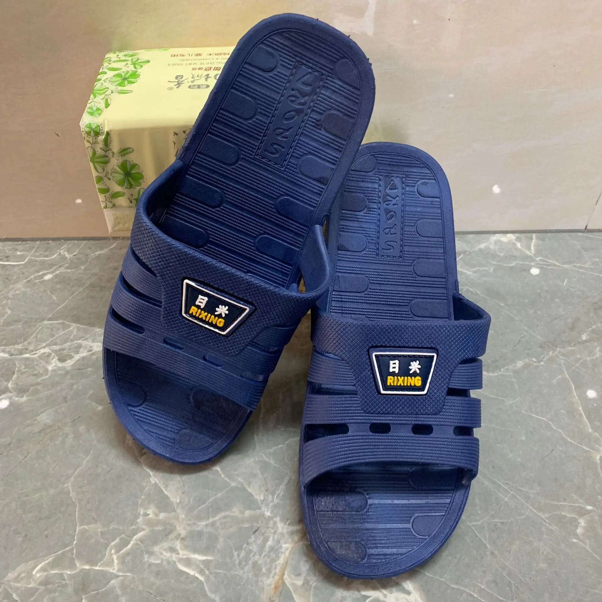 Men's Summer Home Slippers Bathroom Wear-Resistant Anti-Slip Bathing Slippers Plastic Indoor Sandals Breathable PVC Bottom
Men's Summer Home Slippers Bathroom Wear-Resistant Anti-Slip Bathing Slippers Plastic Indoor Sandals Breathable PVC Bottom