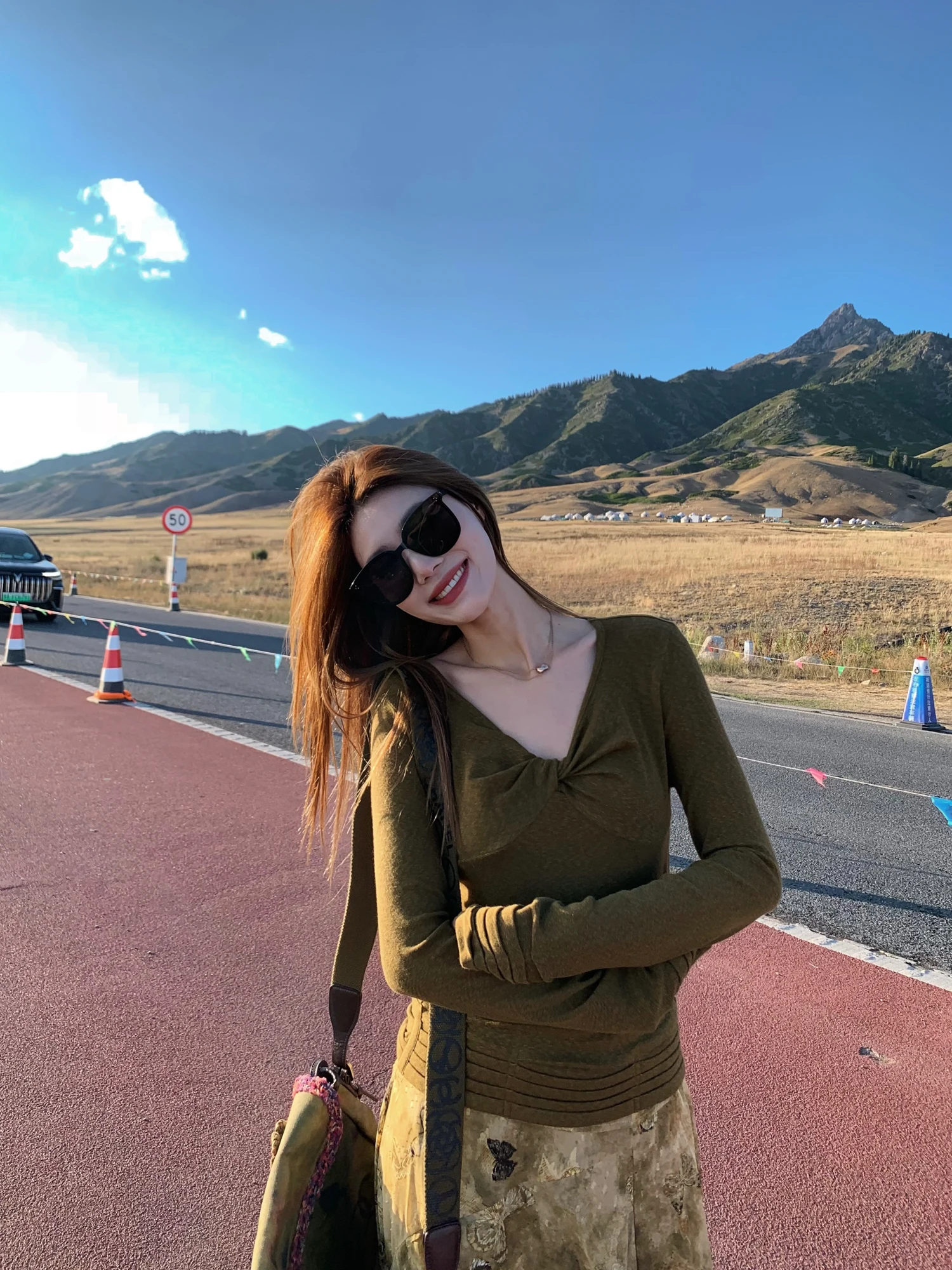 Private Collection Britney Little King Hanrted Pleated Flower Knitted Top Versatile Long Sve V-Ne Breathable Cotton ...
Private Collection Britney Little King Hanrted Pleated Flower Knitted Top Versatile Long Sve V-Ne Breathable Cotton ...