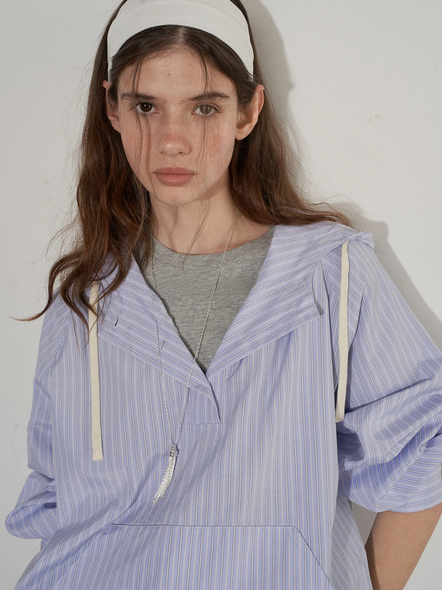 Женская толстовка Lofi Choose с капюшоном, длинными рукавами, в полоску, с завязками, повседневная, свободного кроя, дышащая, из смесового полиэстера и хлопка, осенний дизайн
Женская толстовка Lofi Choose с капюшоном, длинными рукавами, в полоску, с завязками, повседневная, свободного кроя, дышащая, из смесового полиэстера и хлопка, осенний дизайн