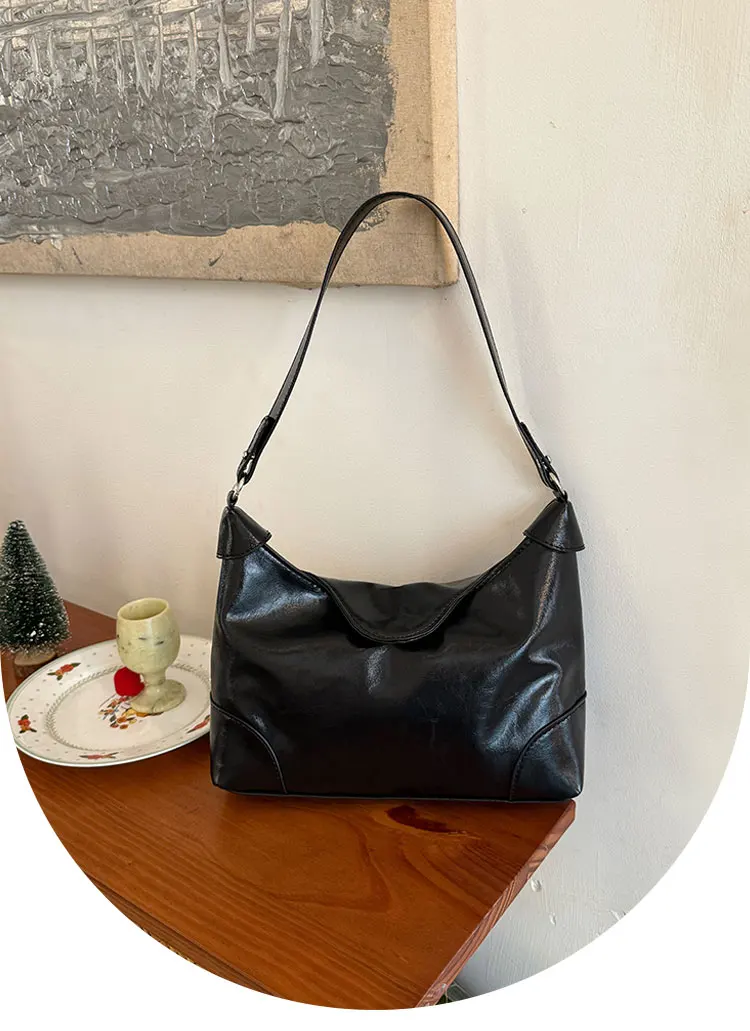 Korean 2025 New Niche Commuting Shoulder Bag Casual Women's Handbag 
Korean 2025 New Niche Commuting Shoulder Bag Casual Women's Handbag