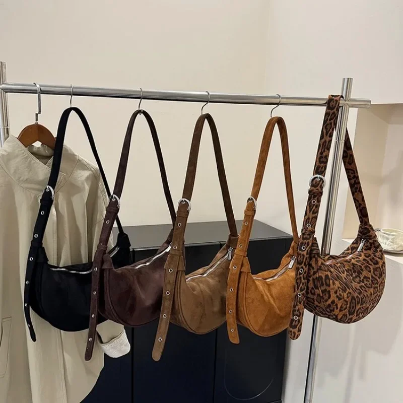 Bohemian Modern Diaper Bag Handbag Tote Picnic Outing Exquisite Fashionable Versatile Elegant Practical Stylish
Bohemian Modern Diaper Bag Handbag Tote Picnic Outing Exquisite Fashionable Versatile Elegant Practical Stylish