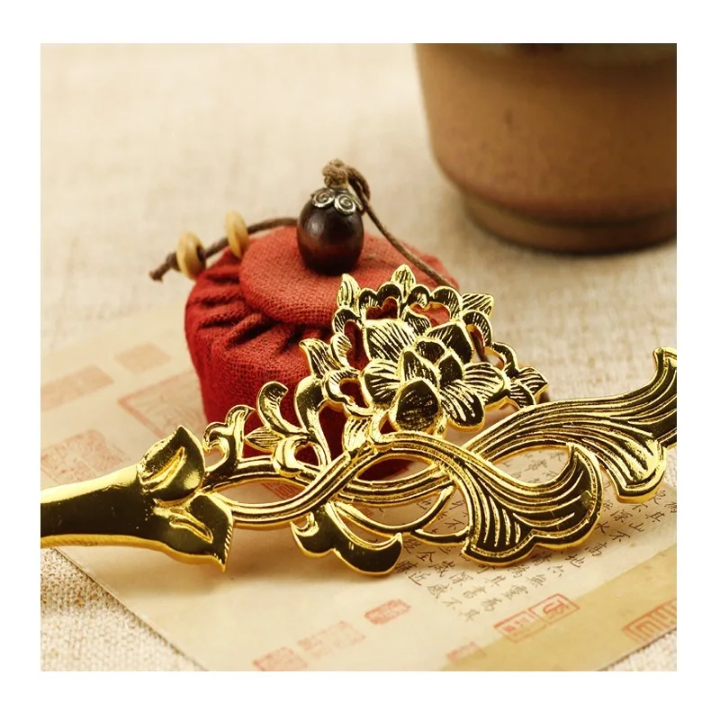 Copper-plated Real Gold Lotus Hairpin Chisel Restoration Tang Chai Hanfu Ancient Style Atmosphere Tang Style Wedding Bridal Head
Copper-plated Real Gold Lotus Hairpin Chisel Restoration Tang Chai Hanfu Ancient Style Atmosphere Tang Style Wedding Bridal Head