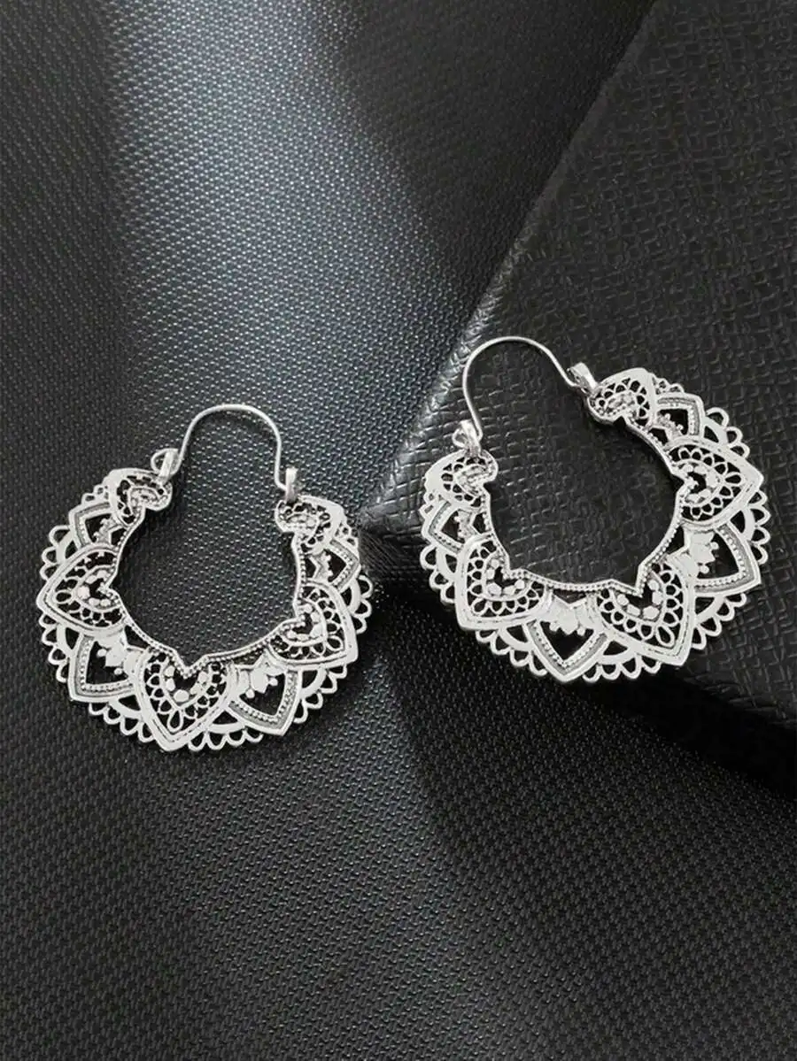 Retro Style Filigree Hoop Earrings For Women Party Wedding Valentine Gift
Retro Style Filigree Hoop Earrings For Women Party Wedding Valentine Gift