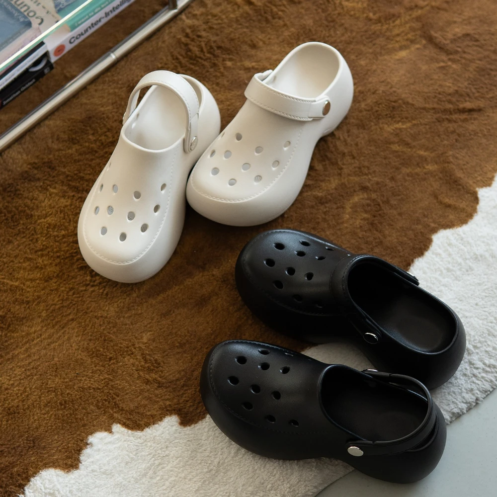 Summer New Thick Sole Women's Clogs Fashion Minimalist Outdoor Non-slip Slippers Seaside Daily Commute Breathable Beach Shoes
Summer New Thick Sole Women's Clogs Fashion Minimalist Outdoor Non-slip Slippers Seaside Daily Commute Breathable Beach Shoes