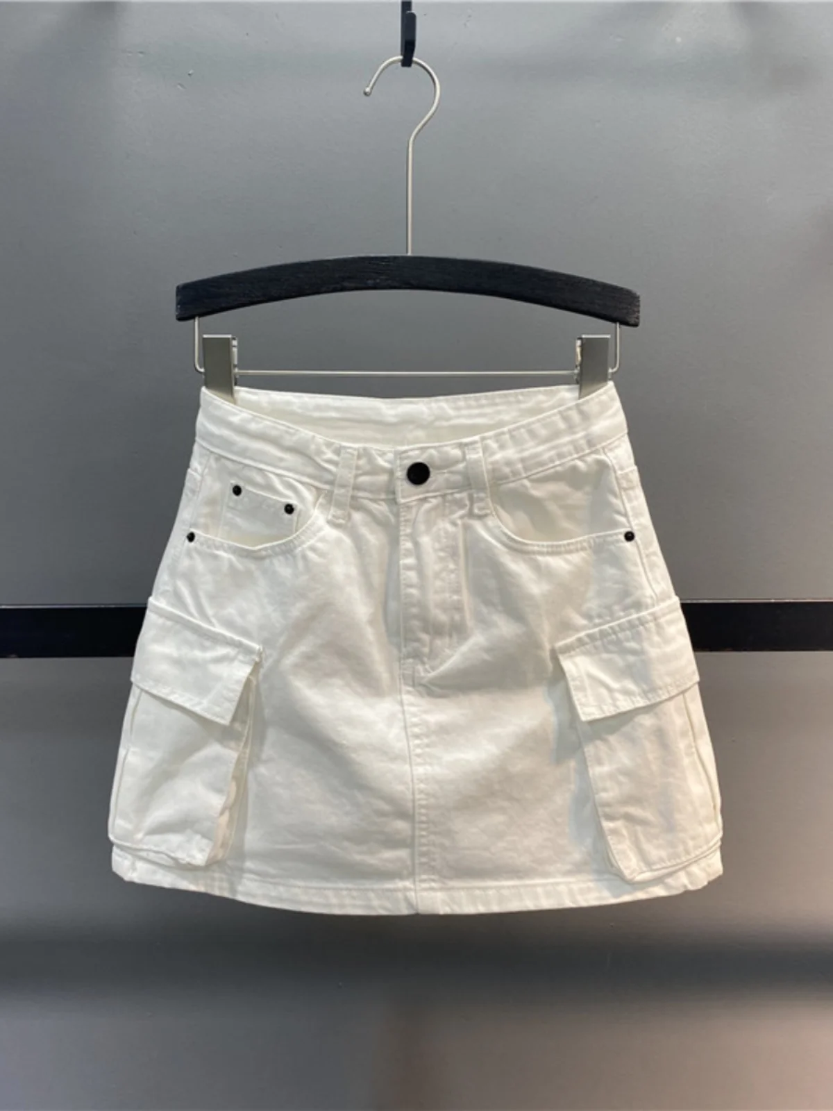 High Waist A-Line Skirt Women's Denim Half-length Summer New Style Anti-exposure Pocket Design Street Style Cotton Polye...
High Waist A-Line Skirt Women's Denim Half-length Summer New Style Anti-exposure Pocket Design Street Style Cotton Polye...