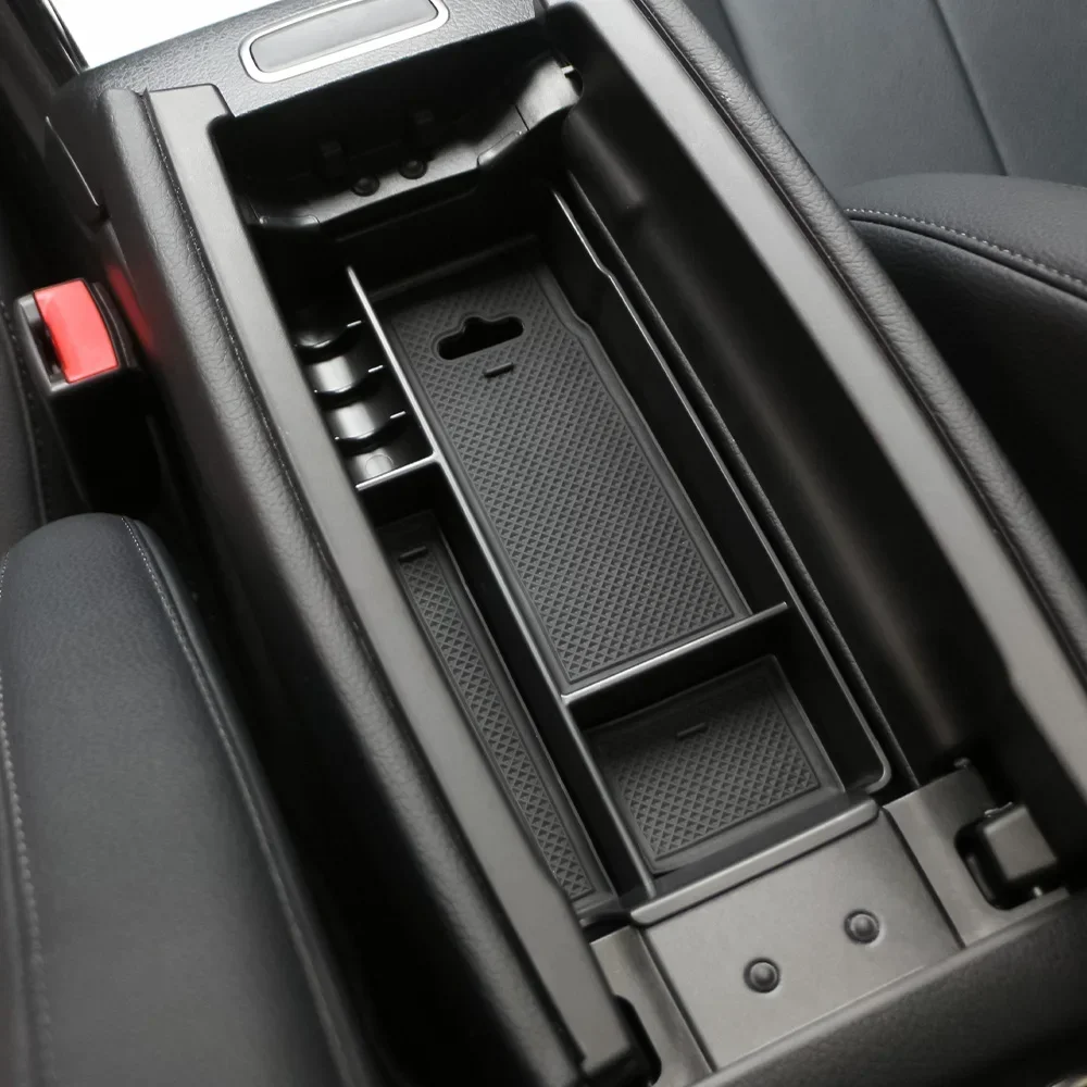 For Mercedes Benz A B CLA GLA GLB EQA EQB W177 C118 W118 W247 X247 H247 2022 Car Center Armrest Box Storage Stowing Tidying
For Mercedes Benz A B CLA GLA GLB EQA EQB W177 C118 W118 W247 X247 H247 2022 Car Center Armrest Box Storage Stowing Tidying