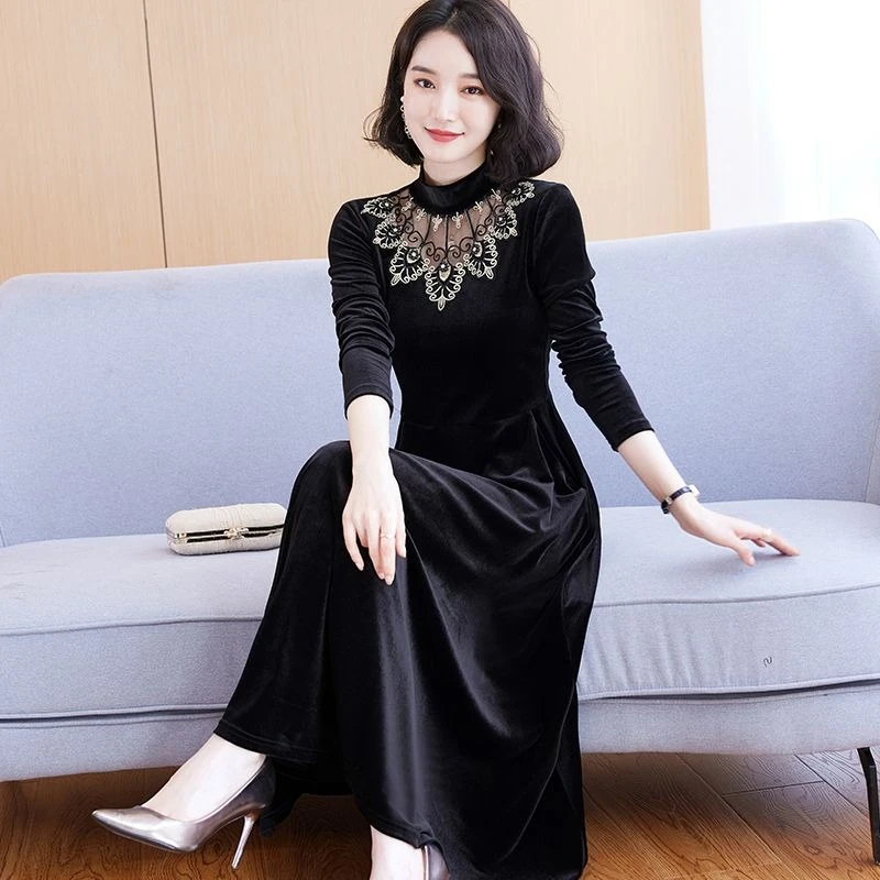 Женское бархатное платье с высоким воротом и длинными рукавами, модное элегантное облегающее кружевное платье макси для весны, осени, зимы, вечеринок и торжественных мероприятий 2026
Женское бархатное платье с высоким воротом и длинными рукавами, модное элегантное облегающее кружевное платье макси для весны, осени, зимы, вечеринок и торжественных мероприятий 2026