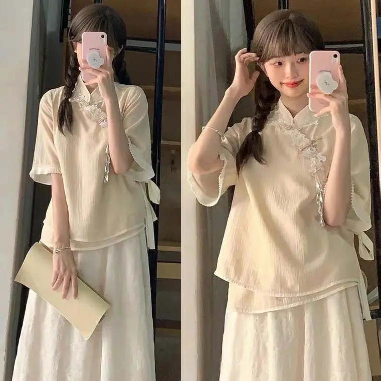 New Chinese Style Cheongsam Tops Women's Clothing Temperament Retro Girl Cheongsam Dress Suit Summer
New Chinese Style Cheongsam Tops Women's Clothing Temperament Retro Girl Cheongsam Dress Suit Summer