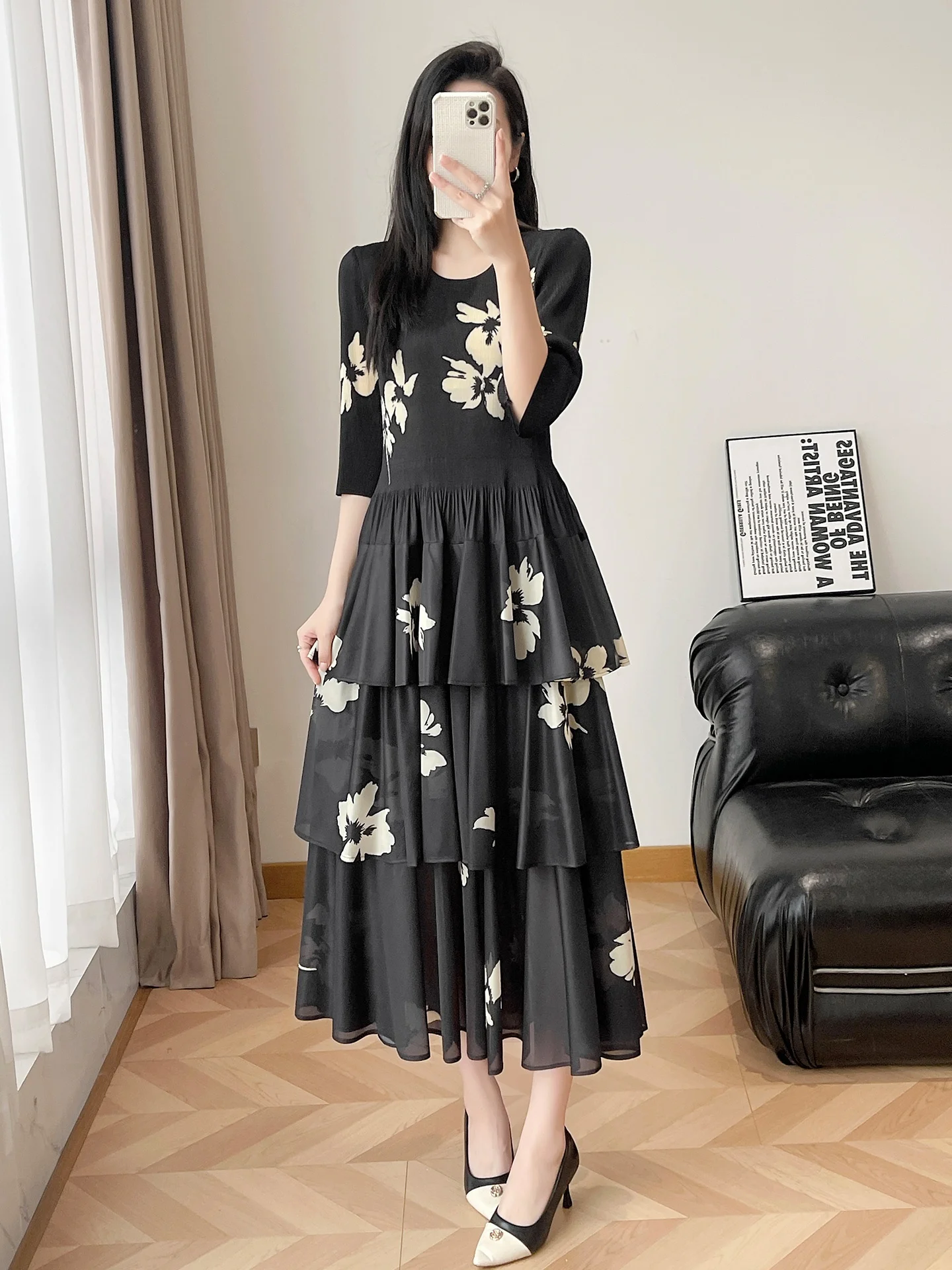 Elegant Pleated Floral Print Dress Women's Midi Cake Skirt High Elasticity Polyester Fiber French Style Casual Breathable
Elegant Pleated Floral Print Dress Women's Midi Cake Skirt High Elasticity Polyester Fiber French Style Casual Breathable
