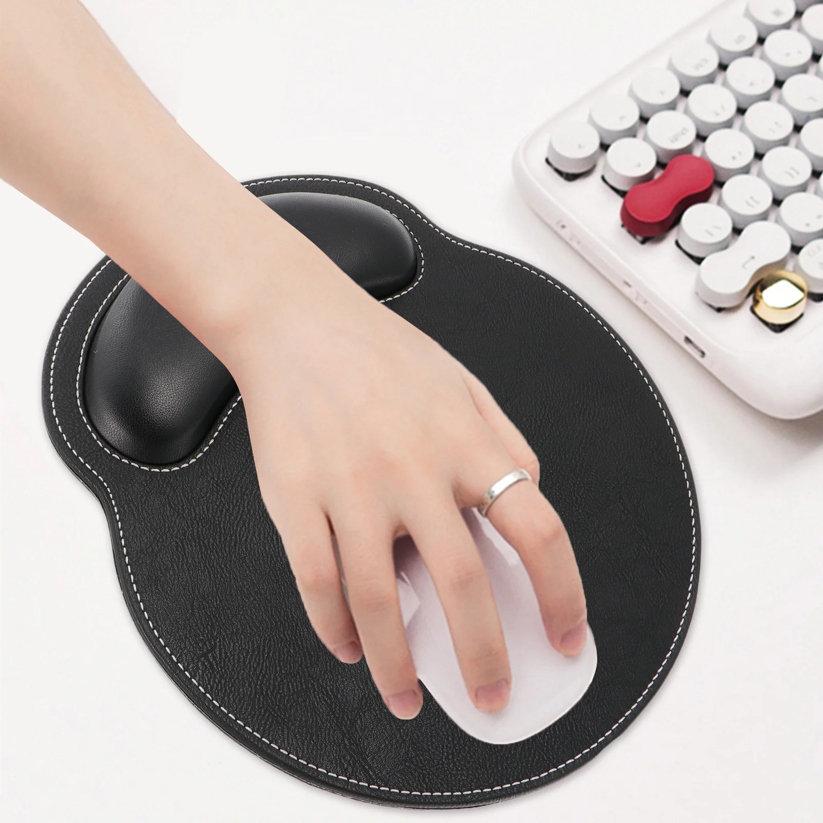 Chic Wrist Rest Mouse Pad Material Anti-Slip Bottom Perfect Gift for Gamers Home Office Students Teachers
Chic Wrist Rest Mouse Pad Material Anti-Slip Bottom Perfect Gift for Gamers Home Office Students Teachers