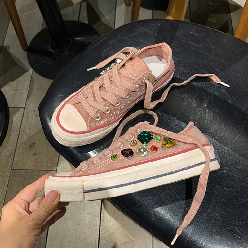 New Women's Low-top With Diamonds Canvas Sneakers Lace-up Comfortable Shoes Fashion Outdoor Multi-functional Sports Canvas Shoes
New Women's Low-top With Diamonds Canvas Sneakers Lace-up Comfortable Shoes Fashion Outdoor Multi-functional Sports Canvas Shoes