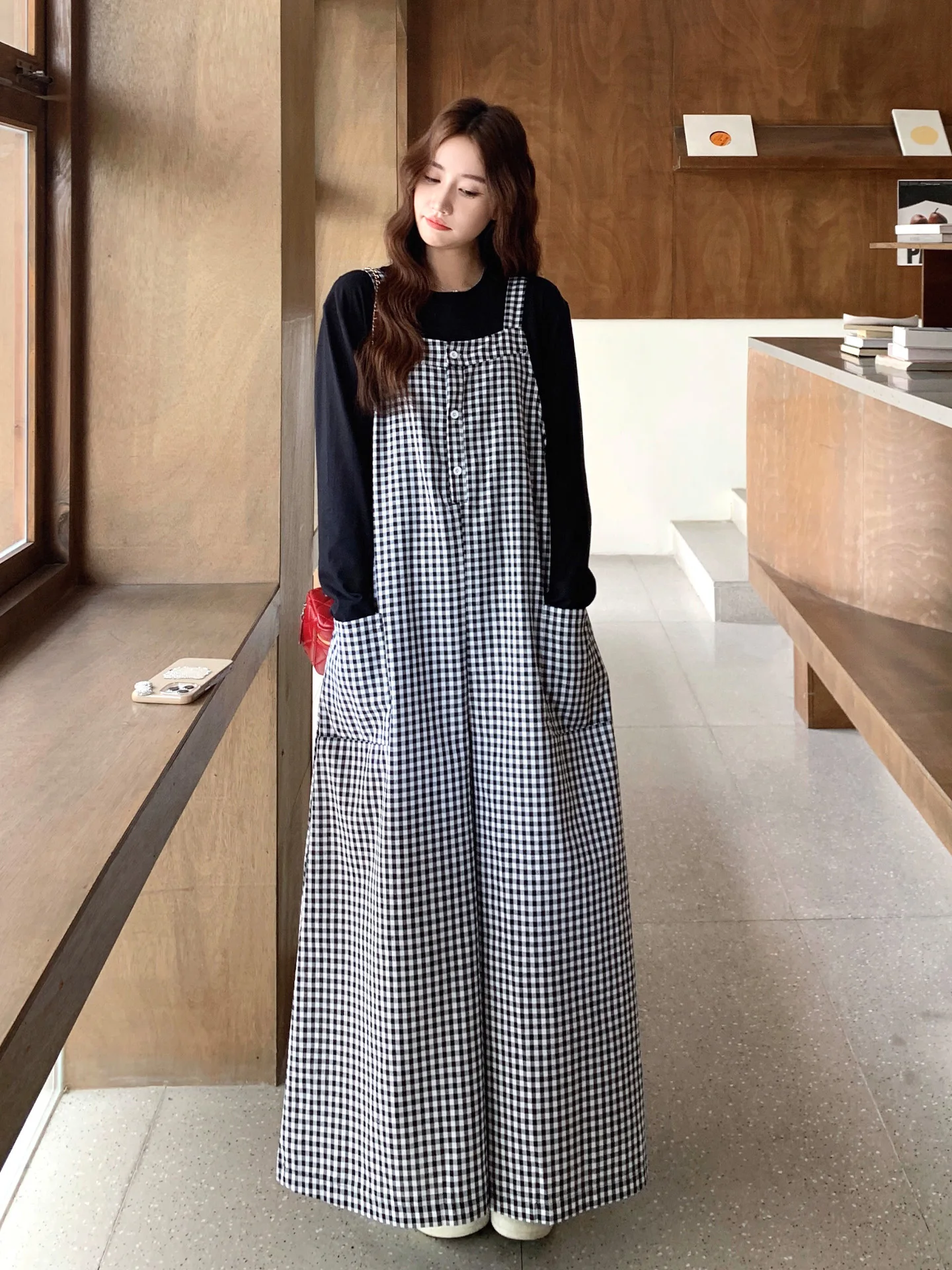 2025 Autumn Plaid Wide Leg Jumpsuit Women's Korean Loose Casual One-Piece Suit Set High Waist Long Pants Polyester Fiber
2025 Autumn Plaid Wide Leg Jumpsuit Women's Korean Loose Casual One-Piece Suit Set High Waist Long Pants Polyester Fiber