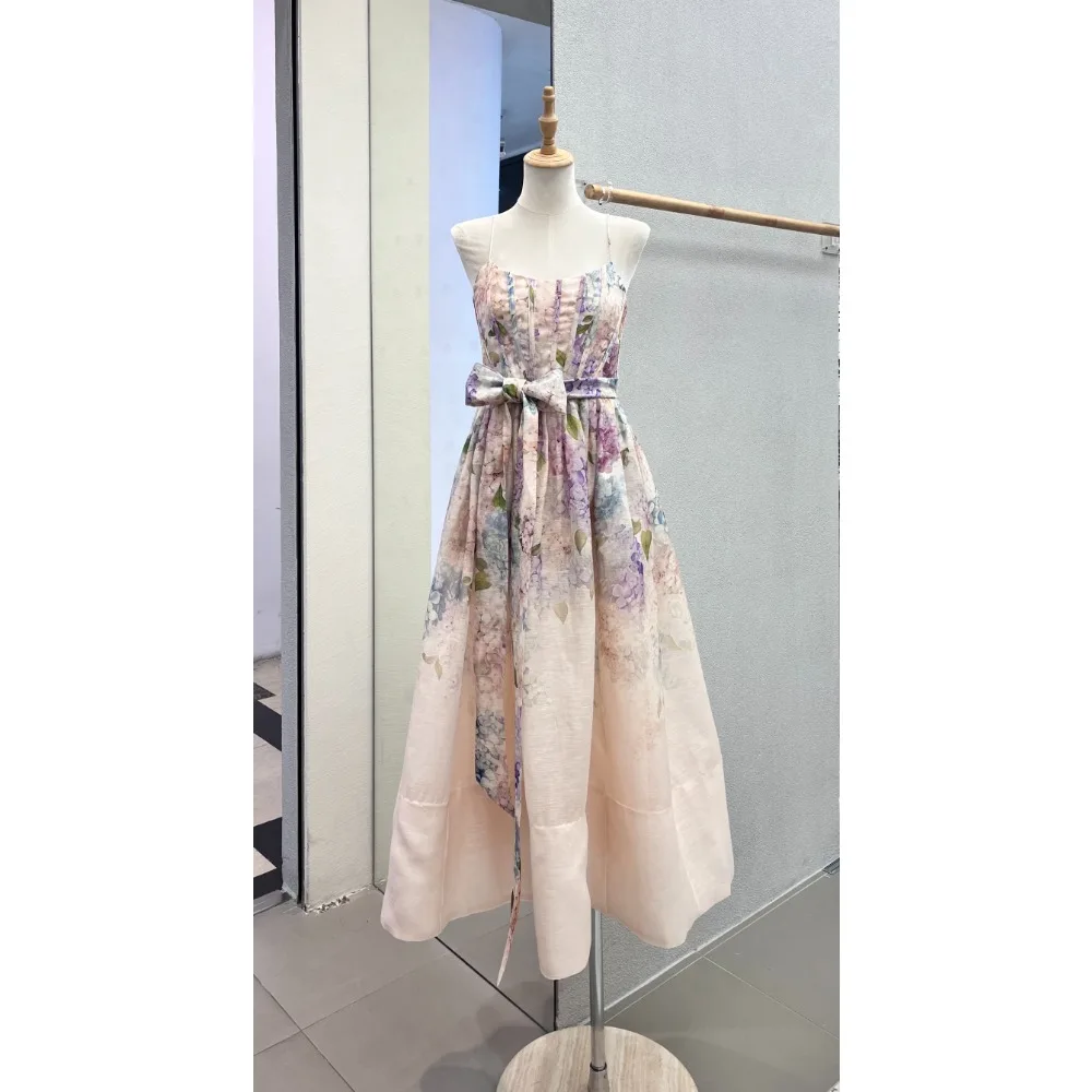 Elegant Floral Print Sleeveless Long Dress Women Summer Party Dress High Waist A-Line Sundress with Bow Vintage Style
Elegant Floral Print Sleeveless Long Dress Women Summer Party Dress High Waist A-Line Sundress with Bow Vintage Style