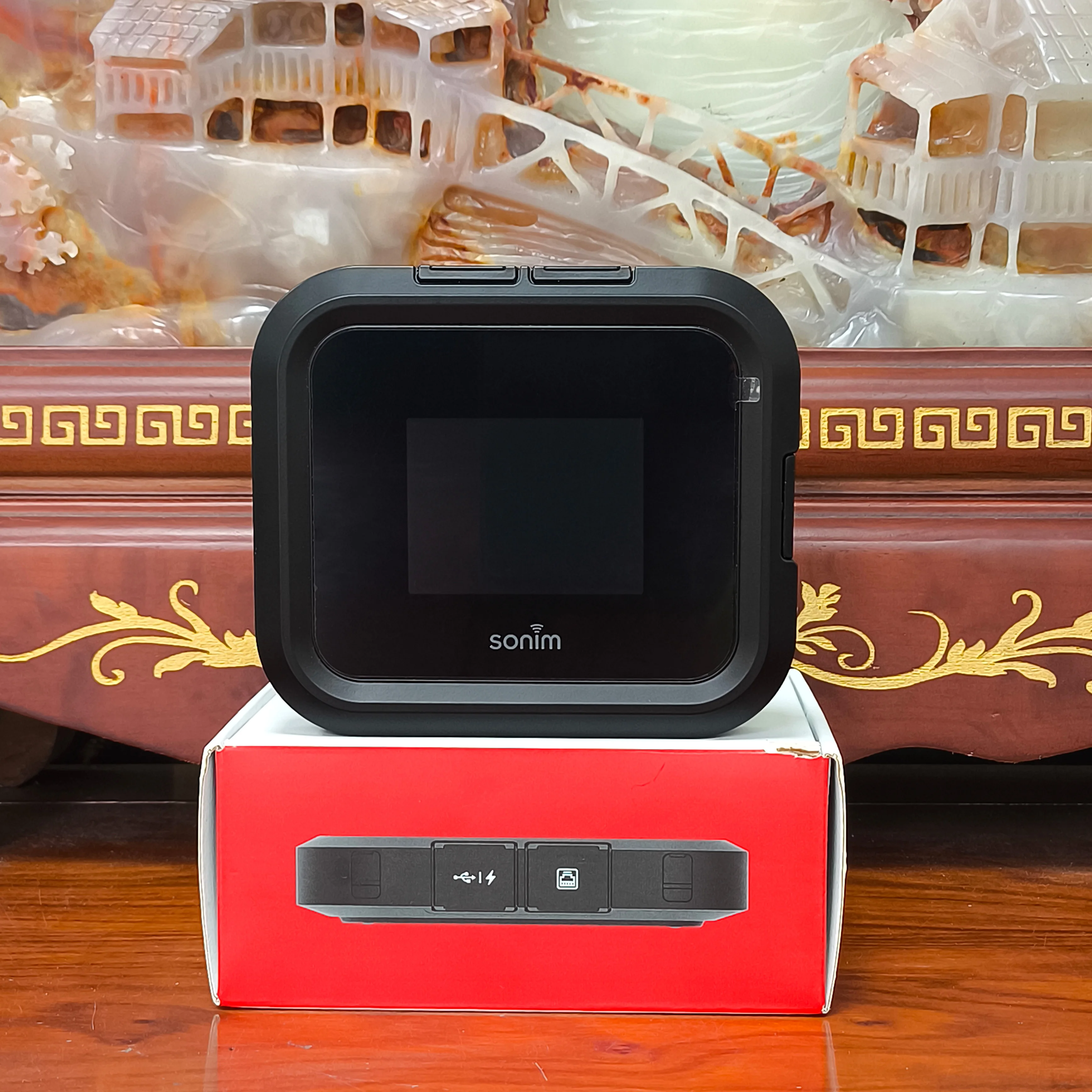 ZEARTS Unlocked Sonim H700A Qualcomm SDX75 5G cat20 Dual-Band 2.4G/5G WiFi 6 2167Mbps 2 External Antennas
ZEARTS Unlocked Sonim H700A Qualcomm SDX75 5G cat20 Dual-Band 2.4G/5G WiFi 6 2167Mbps 2 External Antennas