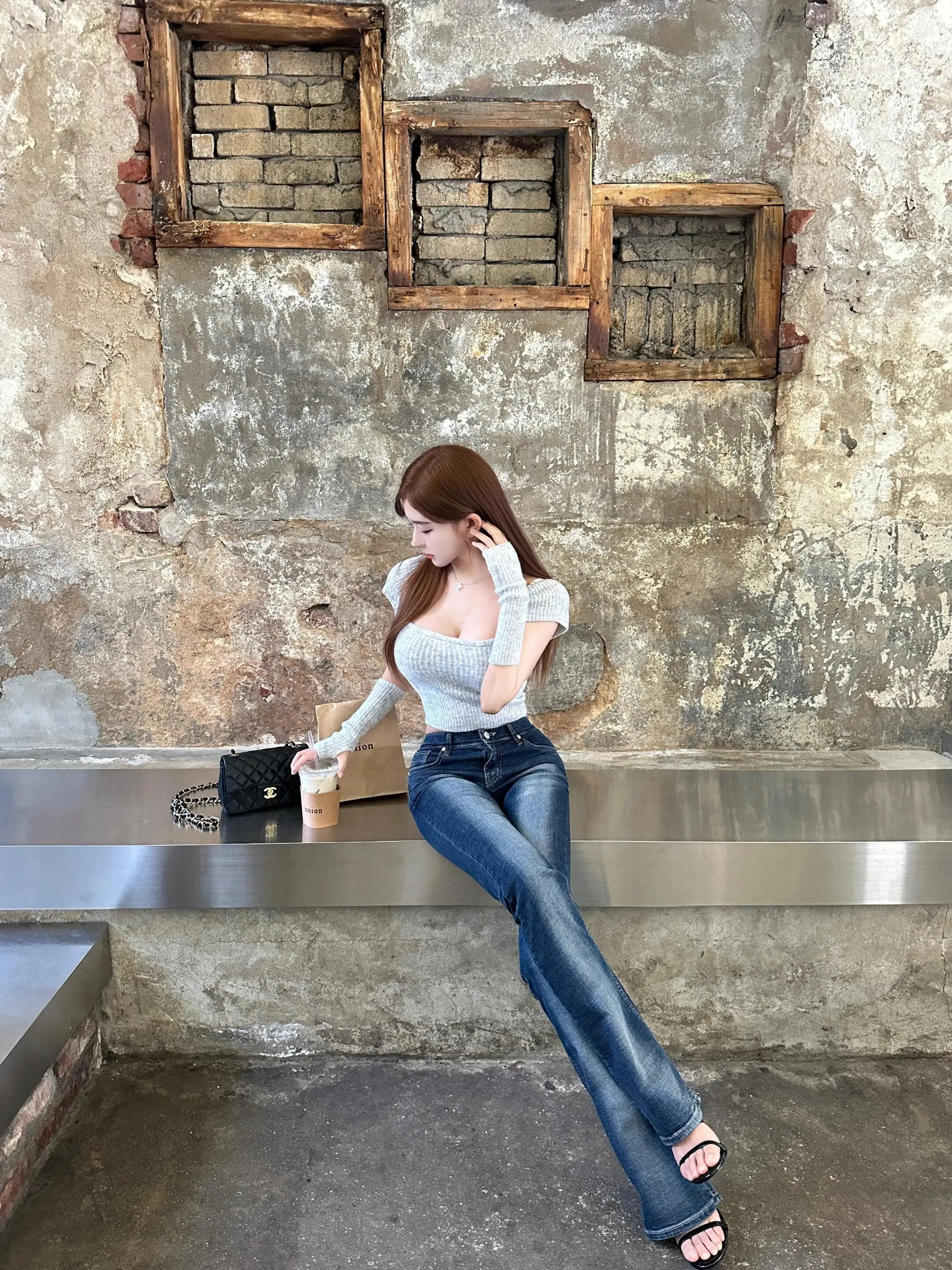 Retro Blue Enlarging Hip Jeans Low Waist Washed Slimming Micro Flared Long Trousers Spring Autumn New Style Cotton Elastic Denim
Retro Blue Enlarging Hip Jeans Low Waist Washed Slimming Micro Flared Long Trousers Spring Autumn New Style Cotton Elastic Denim