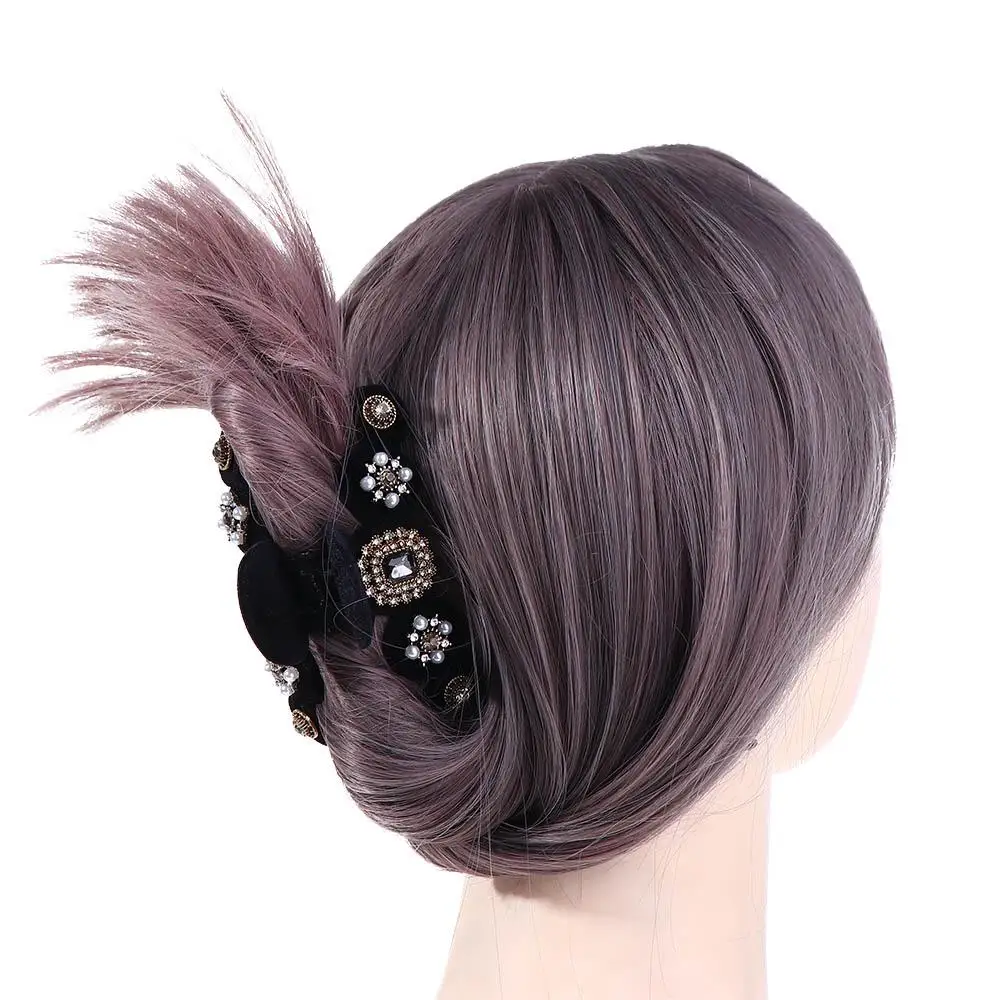 Headwear For Girls Velvet Hair Clip Rhinestone Pearl Crystal Shark Clip Women Hair Claws Korean Ponytail Holder Hairgrip
Headwear For Girls Velvet Hair Clip Rhinestone Pearl Crystal Shark Clip Women Hair Claws Korean Ponytail Holder Hairgrip