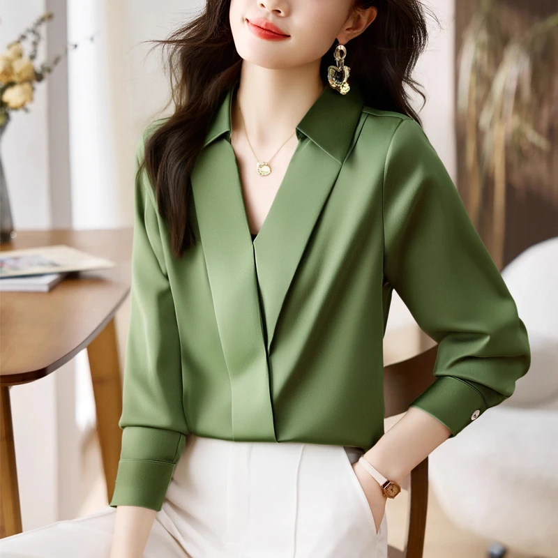 Элегантная модная шелковая атласная блузка, осень 2022, новая женская одежда с отложным воротником, офисные женские топы, рабочая одежда с длинными рукавами, рубашка
Элегантная модная шелковая атласная блузка, осень 2022, новая женская одежда с отложным воротником, офисные женские топы, рабочая одежда с длинными рукавами, рубашка