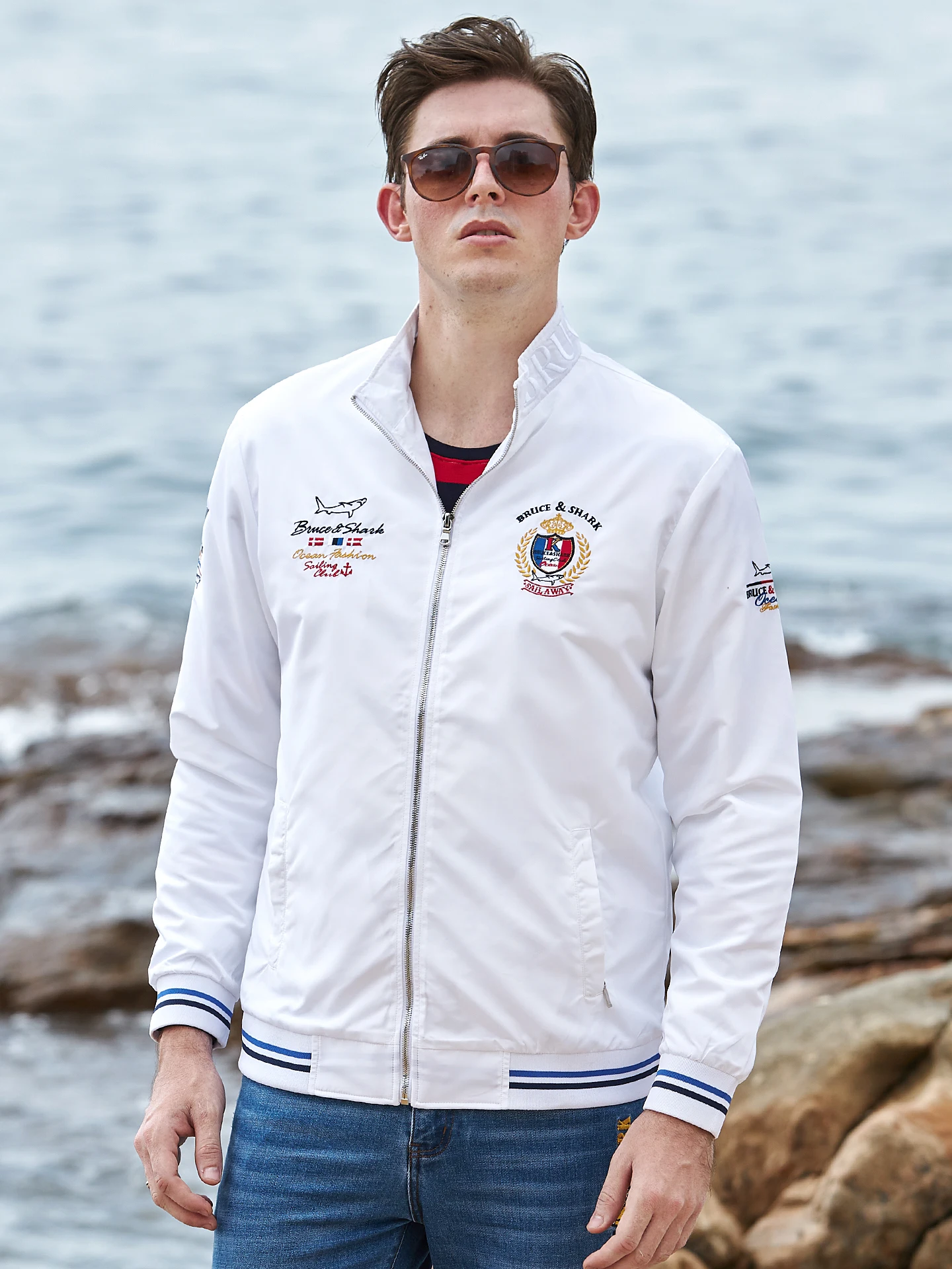 Мужская легкая куртка-кардиган на весну-осень от бренда Bruce Ark: Свободный крой, большие размеры, вышивка, модный дизайн
Мужская легкая куртка-кардиган на весну-осень от бренда Bruce Ark: Свободный крой, большие размеры, вышивка, модный дизайн