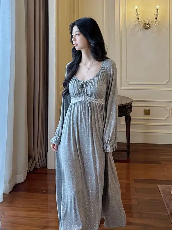 Large Size Lace Splice Princess Sleepwear Long Pure Desire Sexy Outerwear Nightgown for Plump Women Comfortable Home Clothes
Large Size Lace Splice Princess Sleepwear Long Pure Desire Sexy Outerwear Nightgown for Plump Women Comfortable Home Clothes