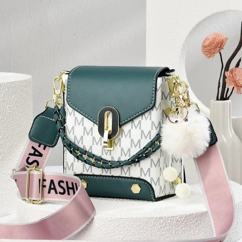 Luxury Brand Fashionable Leather Women's Shoulder Bag Elegant Famous Paris Stylish Trim Vintage Daily Bag
Luxury Brand Fashionable Leather Women's Shoulder Bag Elegant Famous Paris Stylish Trim Vintage Daily Bag