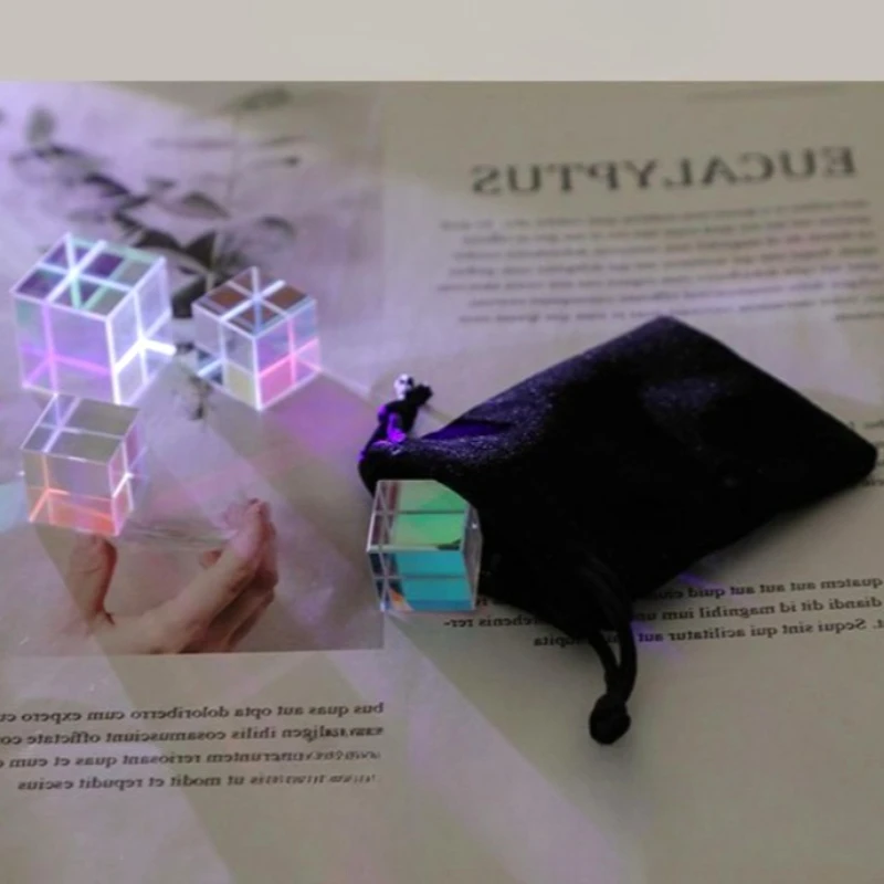 Miniature Prism Cube Model Refraction of light Rays Desktop Beam Figure Ornament Tyndall effect X-cube Rainbow Cute Glass Gift
Miniature Prism Cube Model Refraction of light Rays Desktop Beam Figure Ornament Tyndall effect X-cube Rainbow Cute Glass Gift